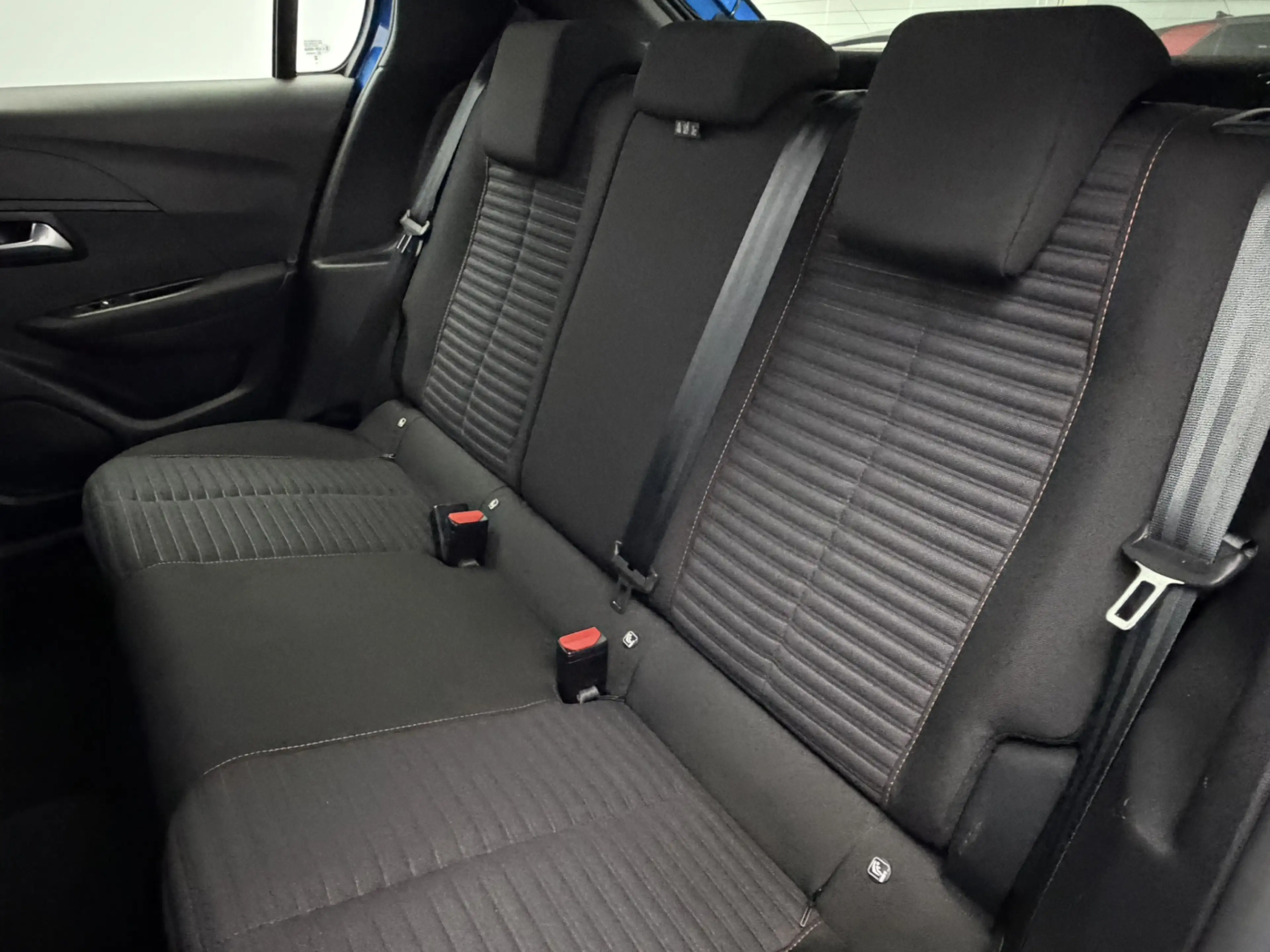 Peugeot e-208 EV Active Pack 50 kWh 3-Fase SOH 95,6% | Stoelverw — photo 25