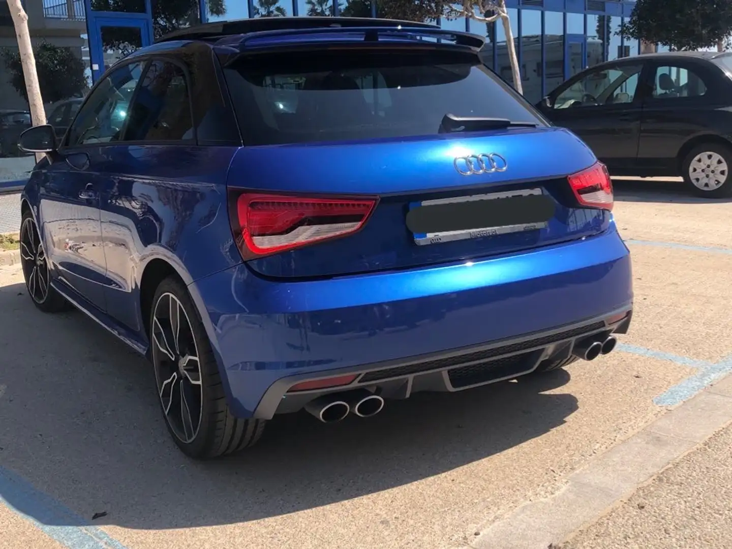 Audi S1 2.0 TFSI quattro - 1