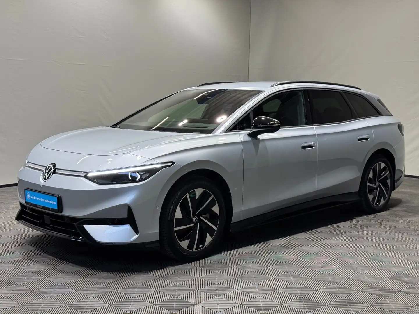 Volkswagen ID.7 Tourer Pro | MATRIX NAVI AR 360°KAMERA ACC Argintiu - 2