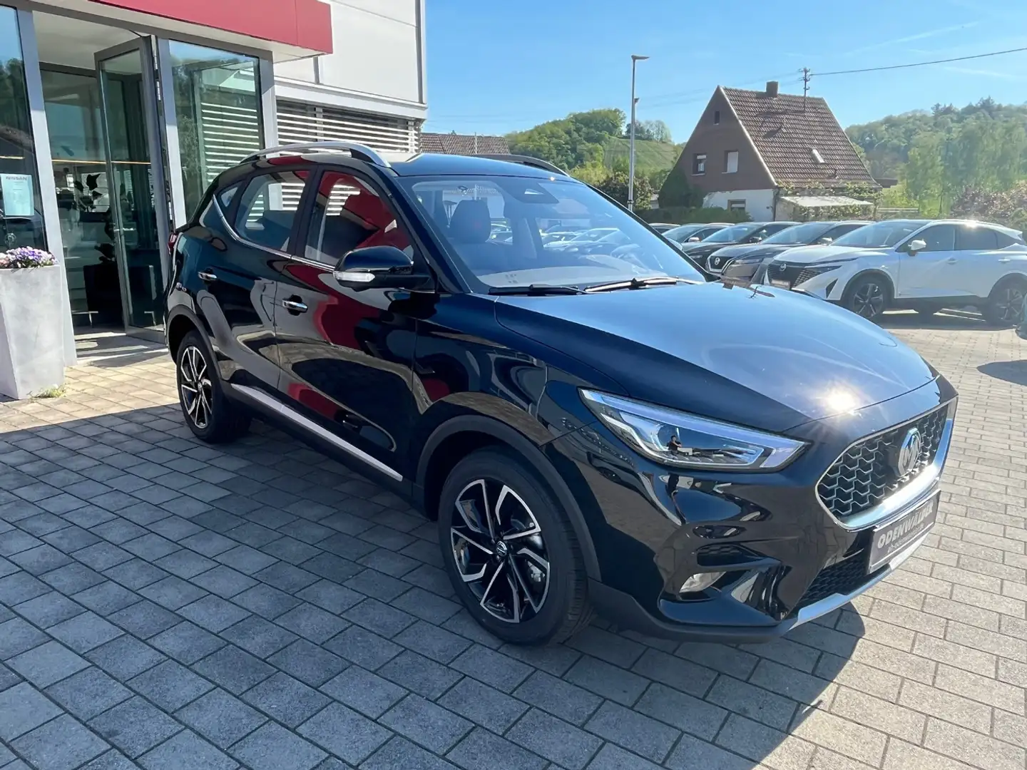MG ZS 1.5 VTi Luxury 360 SpurH LED Leder PDC Schwarz - 2