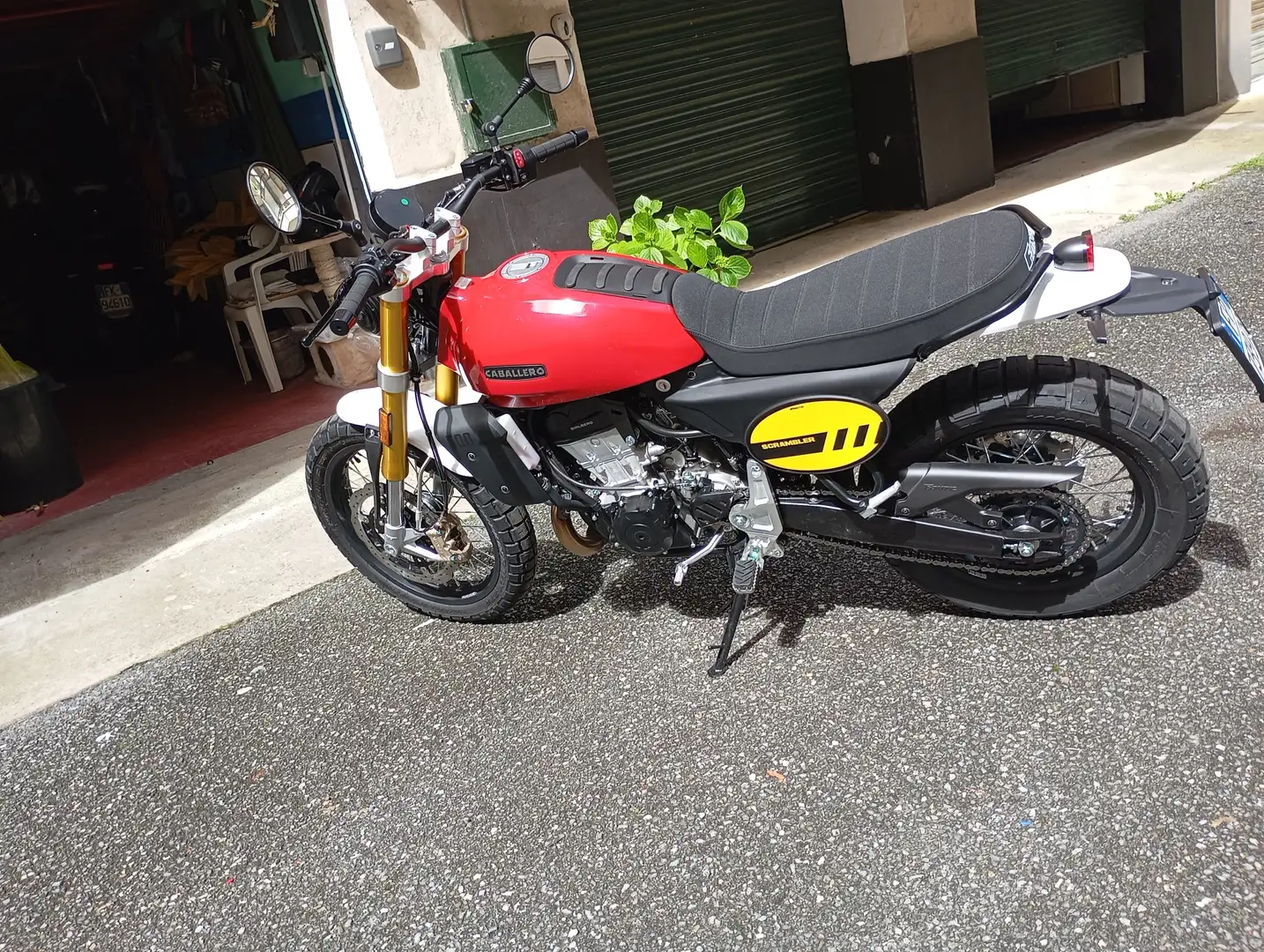 Fantic Caballero 500 Scrambler Roşu - 1