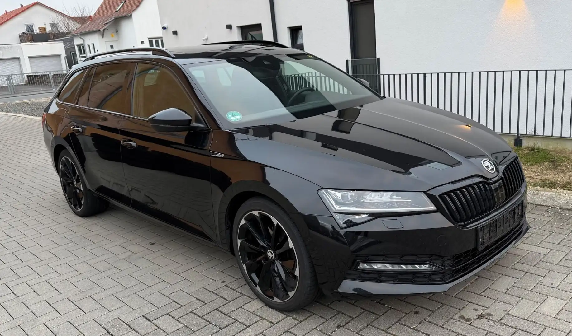 Skoda Superb Combi Sportline 2.0 TDI DSG  4x4 Virtual Noir - 1