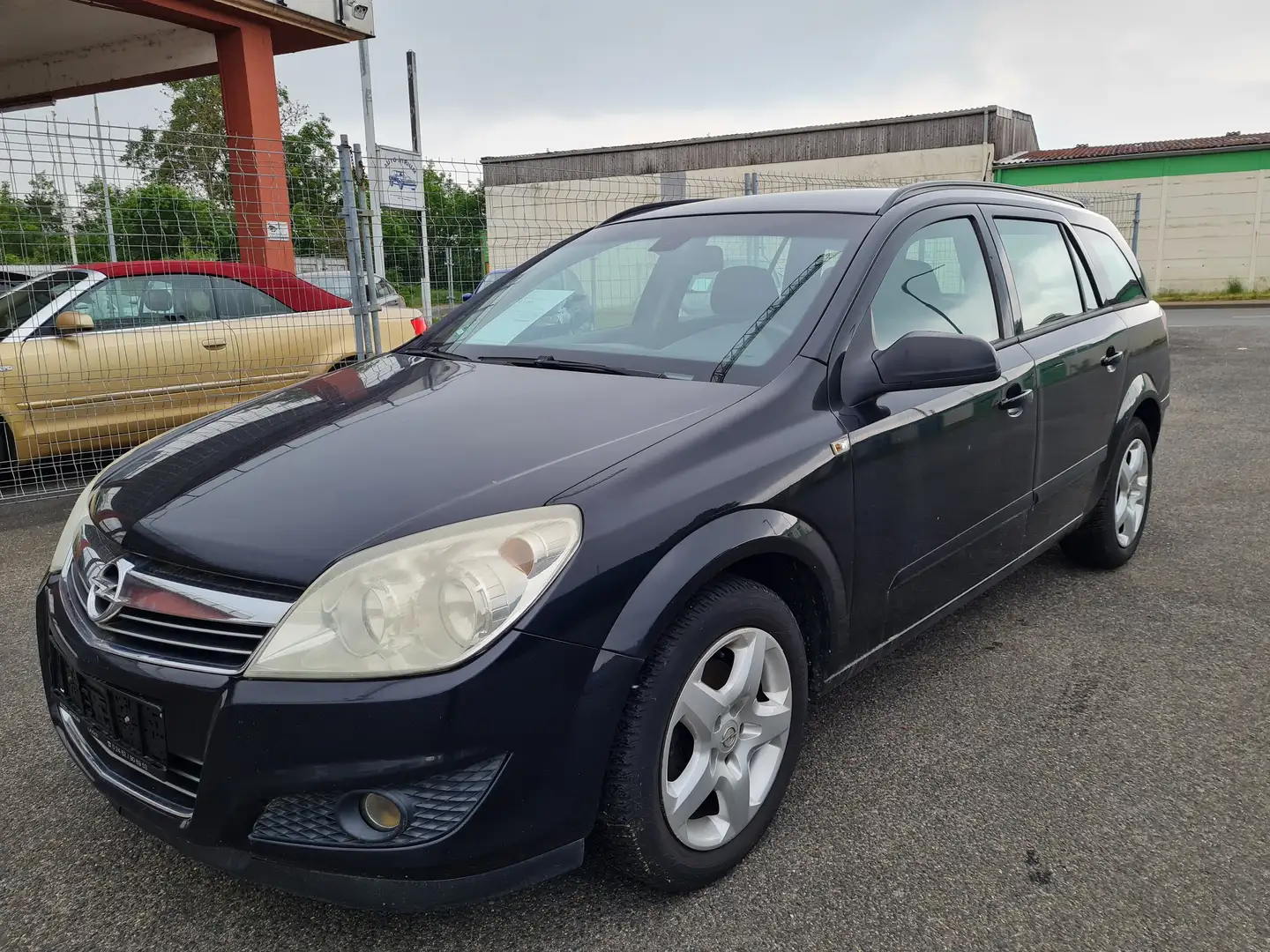 Opel Astra 1.7 CDTI Caravan DPF Schwarz - 2