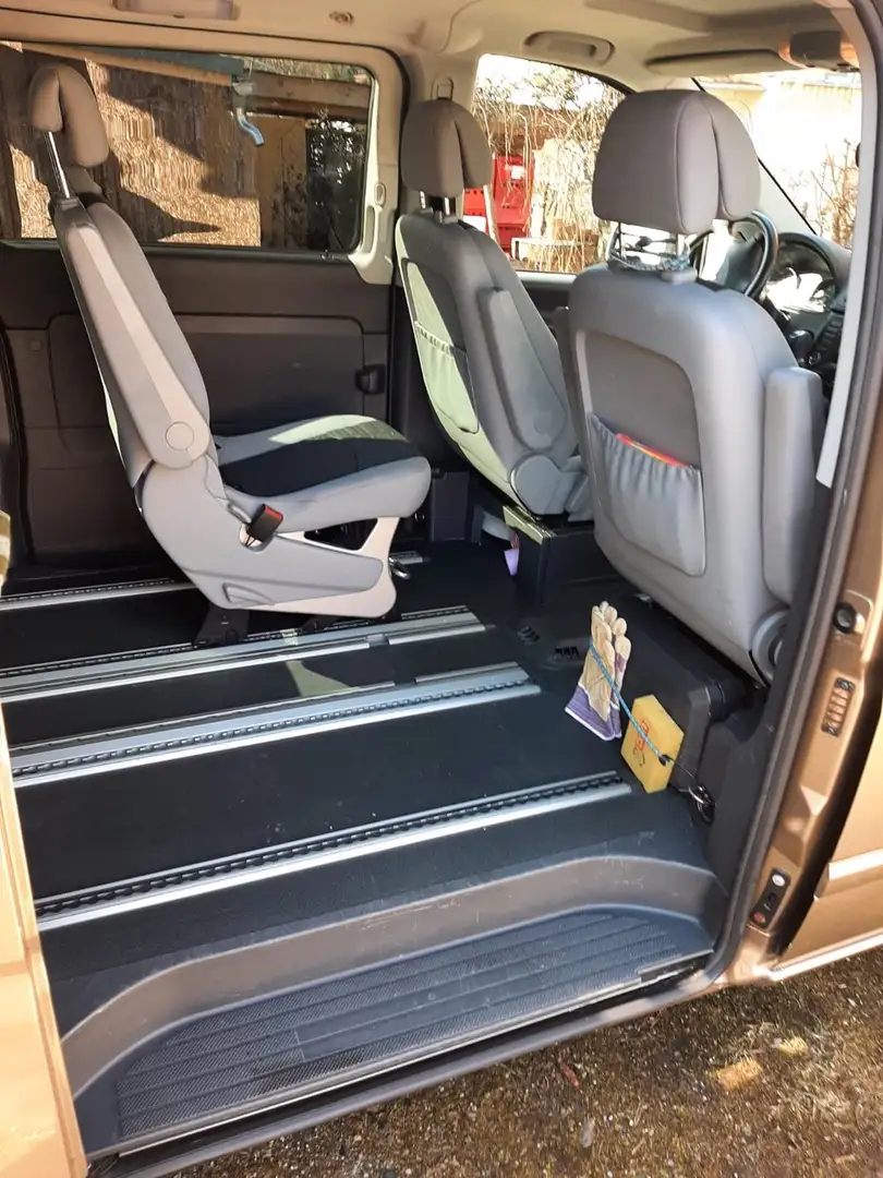Mercedes-Benz Viano Viano 3.0 CDI DPF lang Automatik Trend Edition Beige - 2