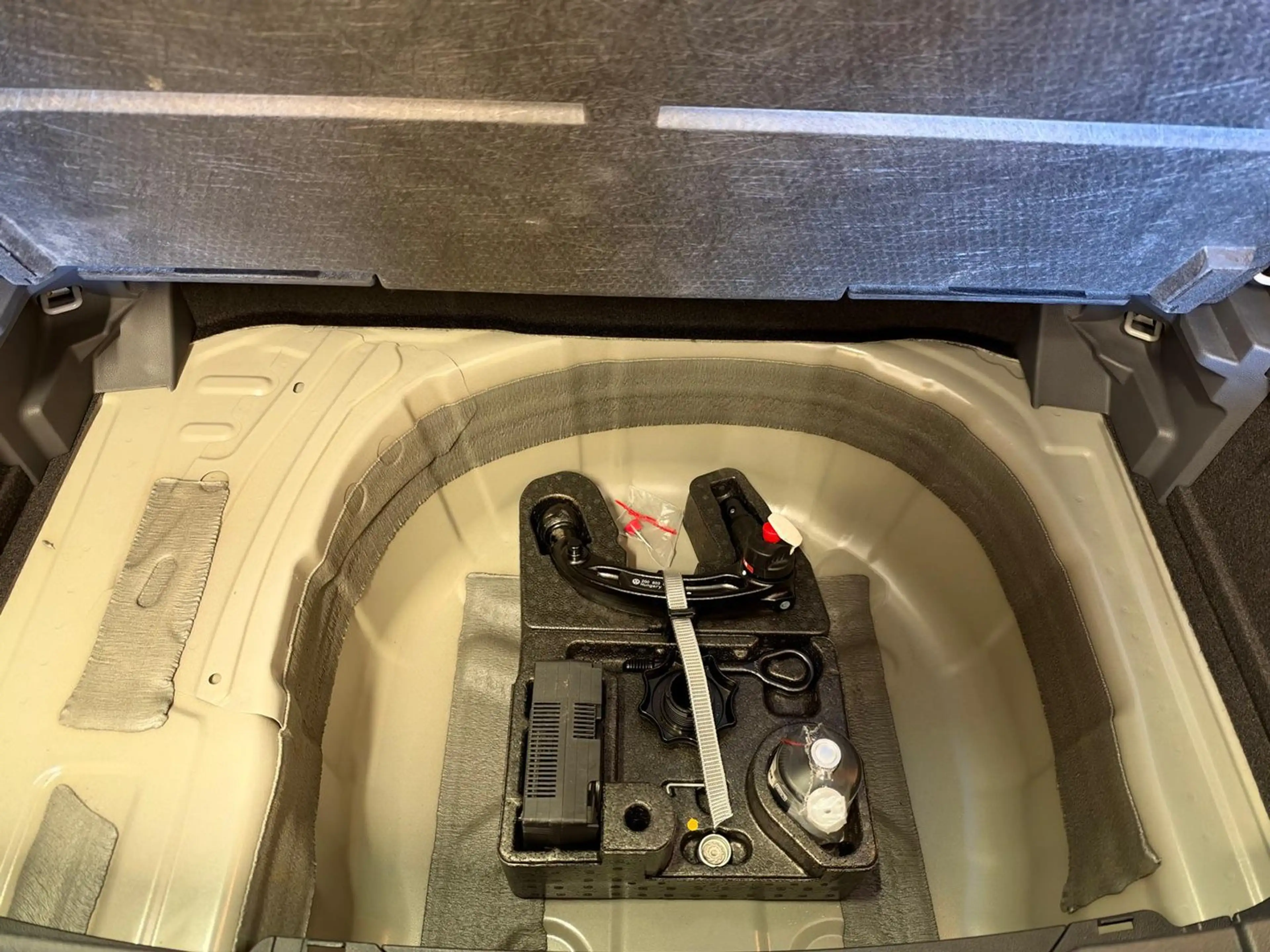 Volkswagen T-Cross Life TSI — photo 15