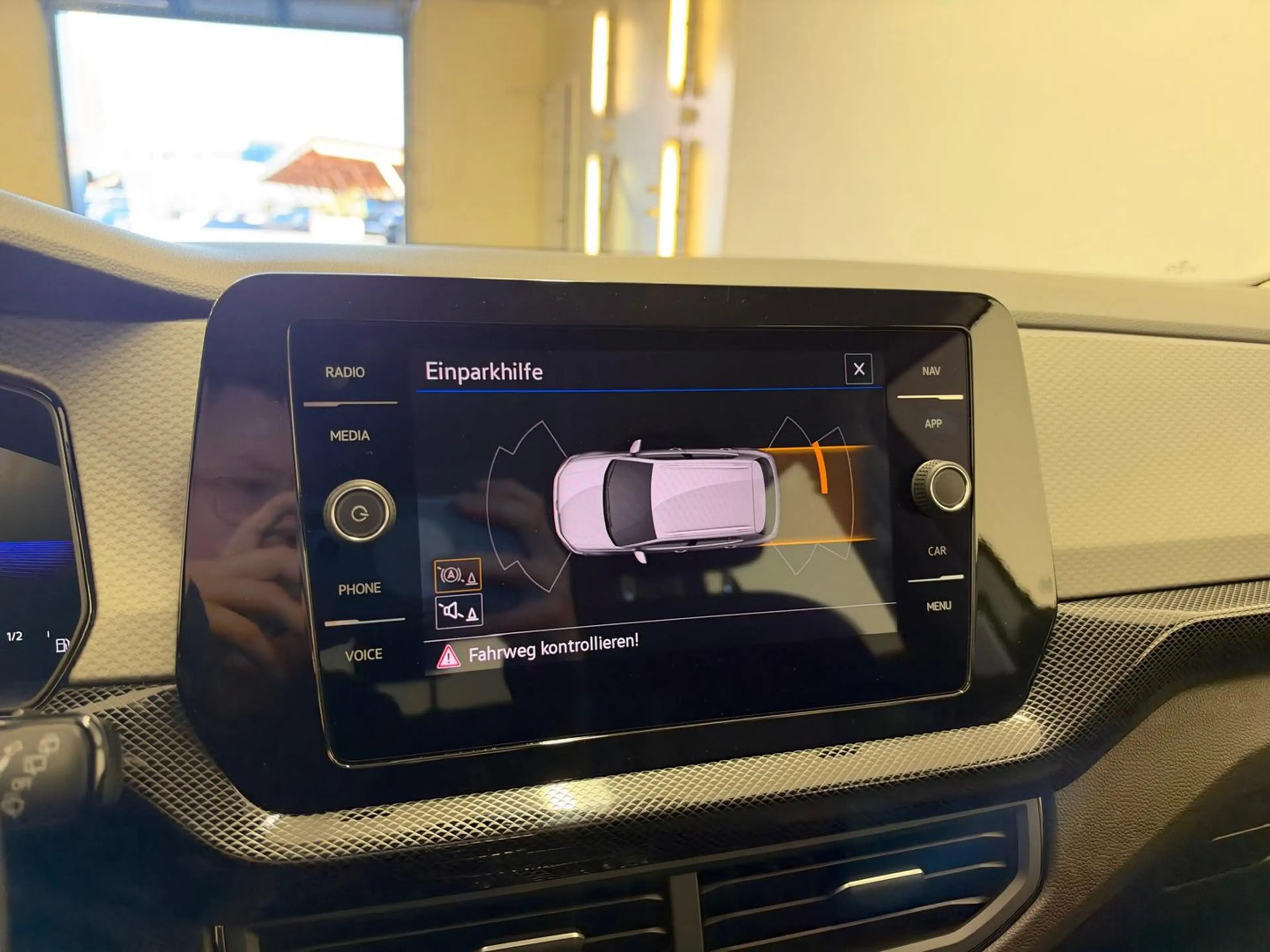 Volkswagen T-Cross Life TSI — photo 11