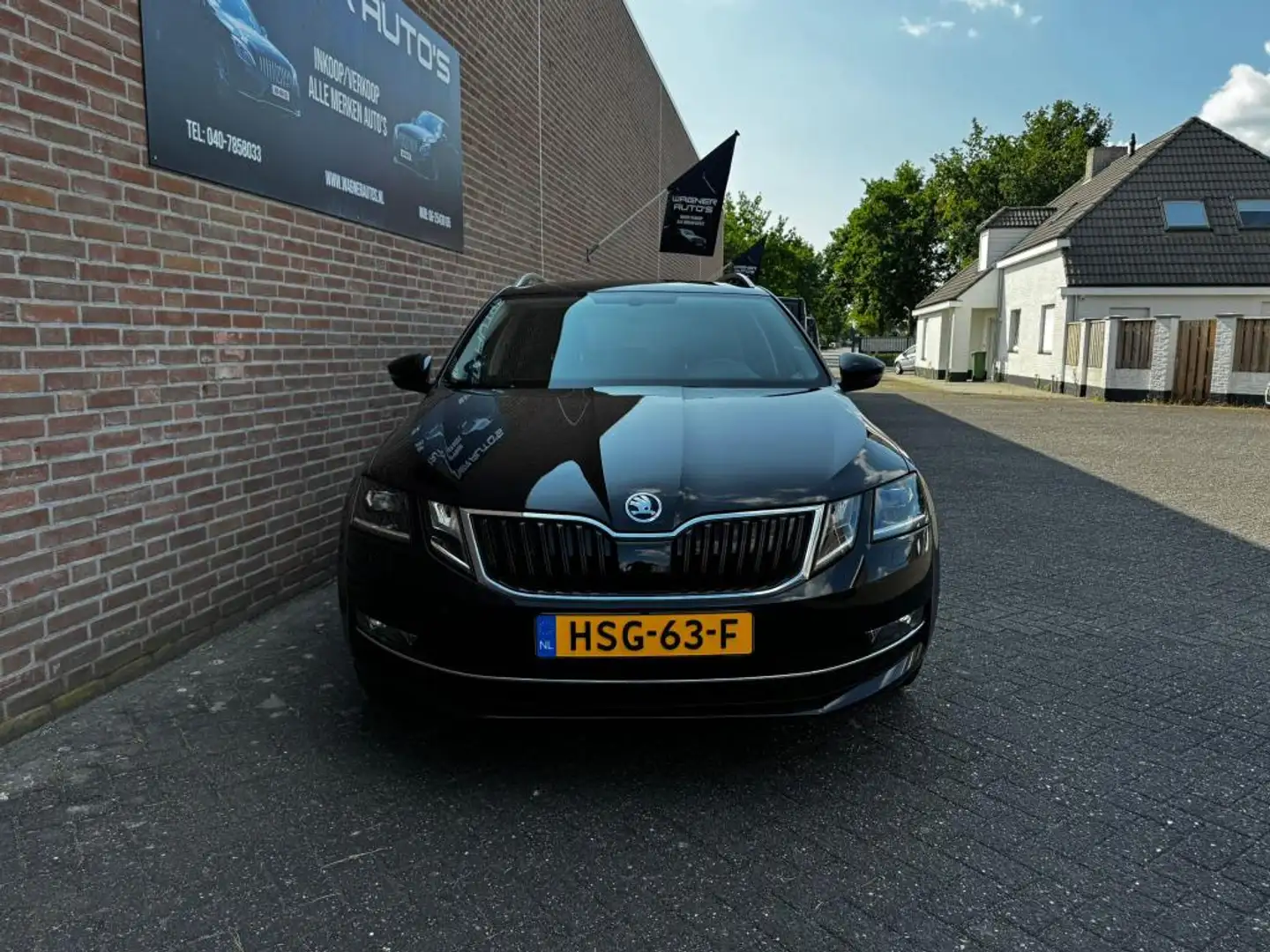 Skoda Octavia Combi 1.5 TSI Greentech Style Navi Cruisecontrol R Zwart - 2