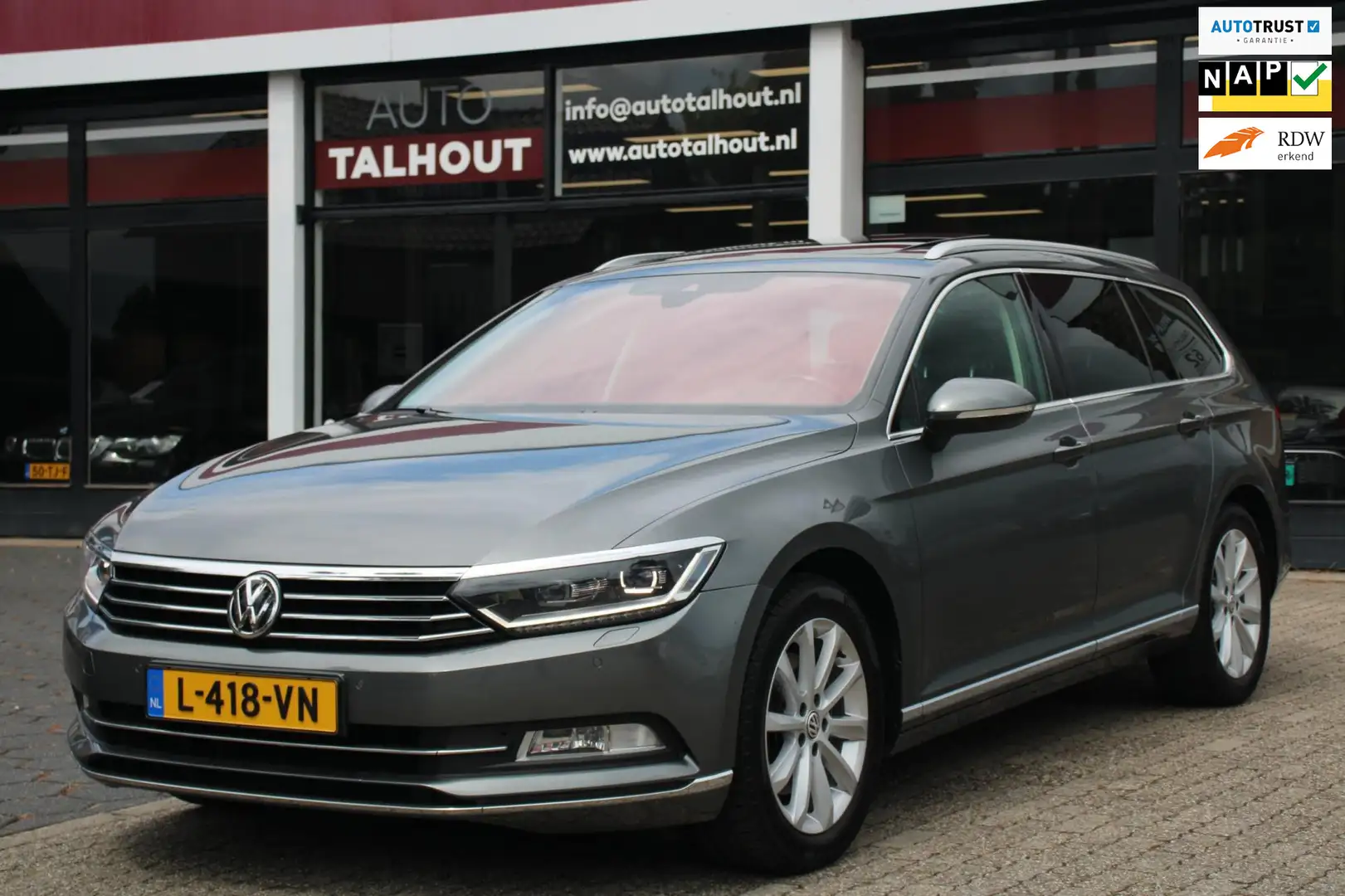 Volkswagen Passat Variant 1.4 TSI ACT Highline Business R - PANORAMADAK, TRE Grijs - 1