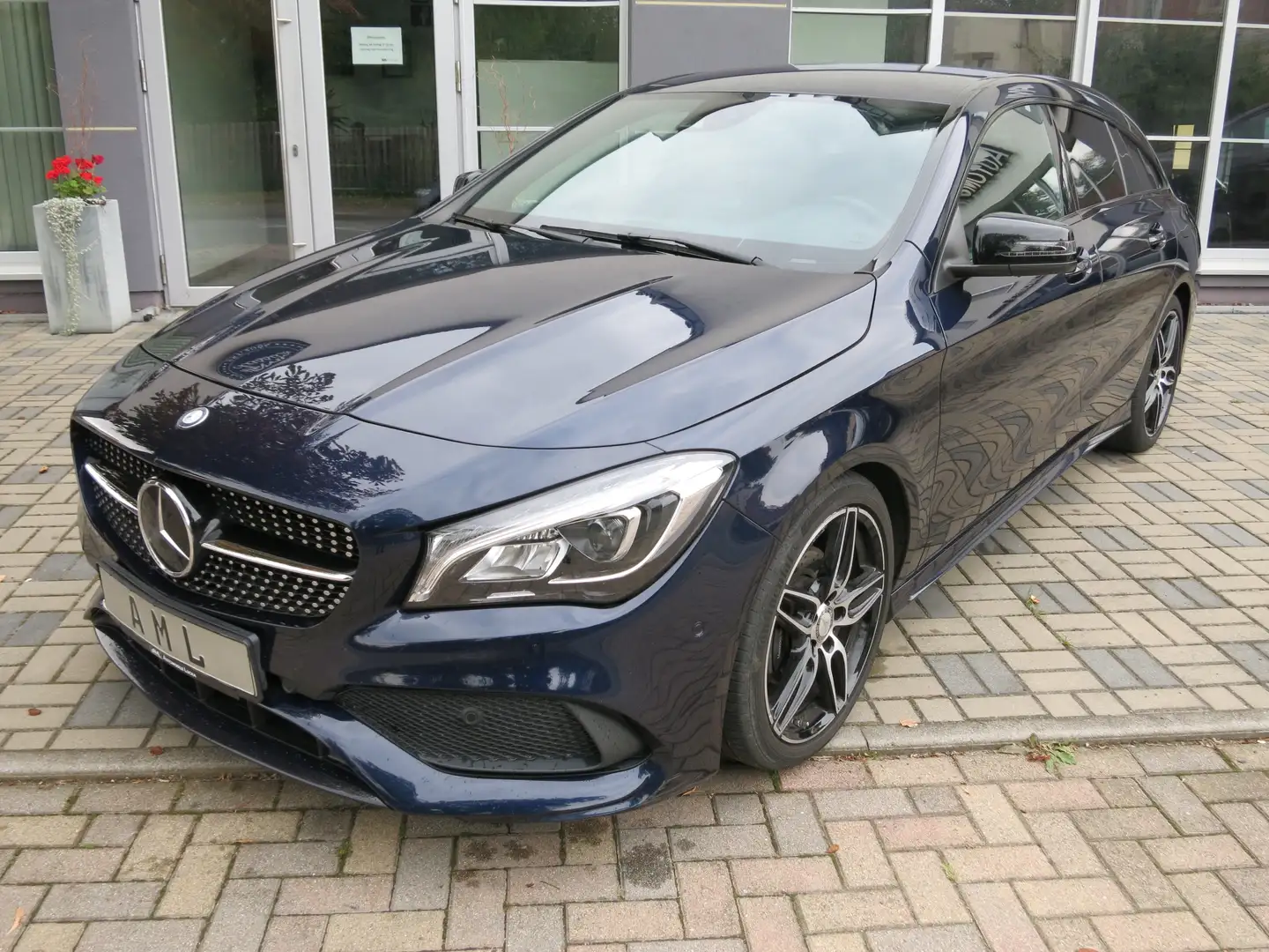 Mercedes-Benz CLA 200 CLA 200 LED NAVI PDC AMG-PAKET Grün - 1