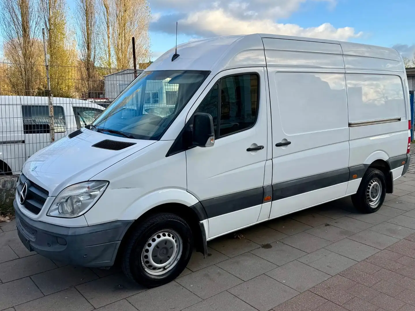 Mercedes-Benz Sprinter II Kasten 316 CDI / AUTOMATIK/ TÜV NEU Weiß - 2