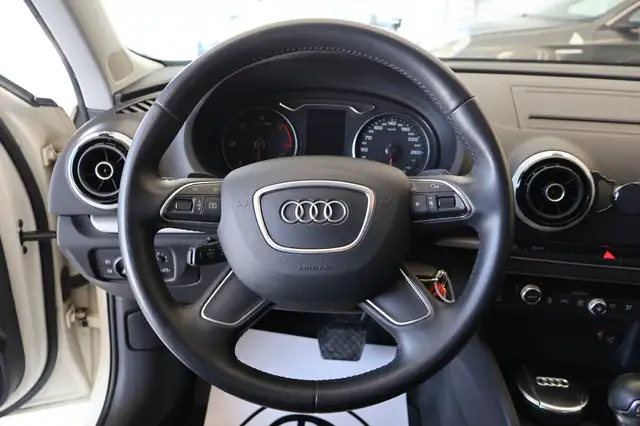 Audi A3 view 14