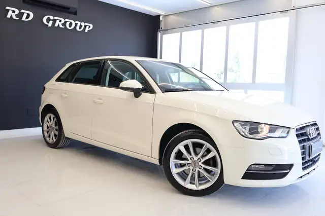 Audi A3 view 4