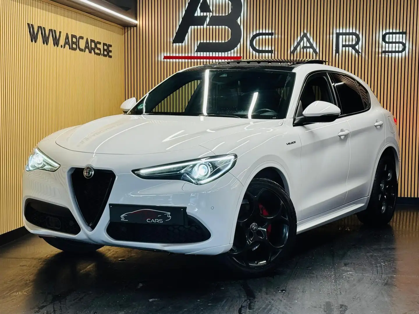 Alfa Romeo Stelvio Stelvio 2.2 MJD AWD Veloce * GARANTIE 12 MOIS * Blanc - 2