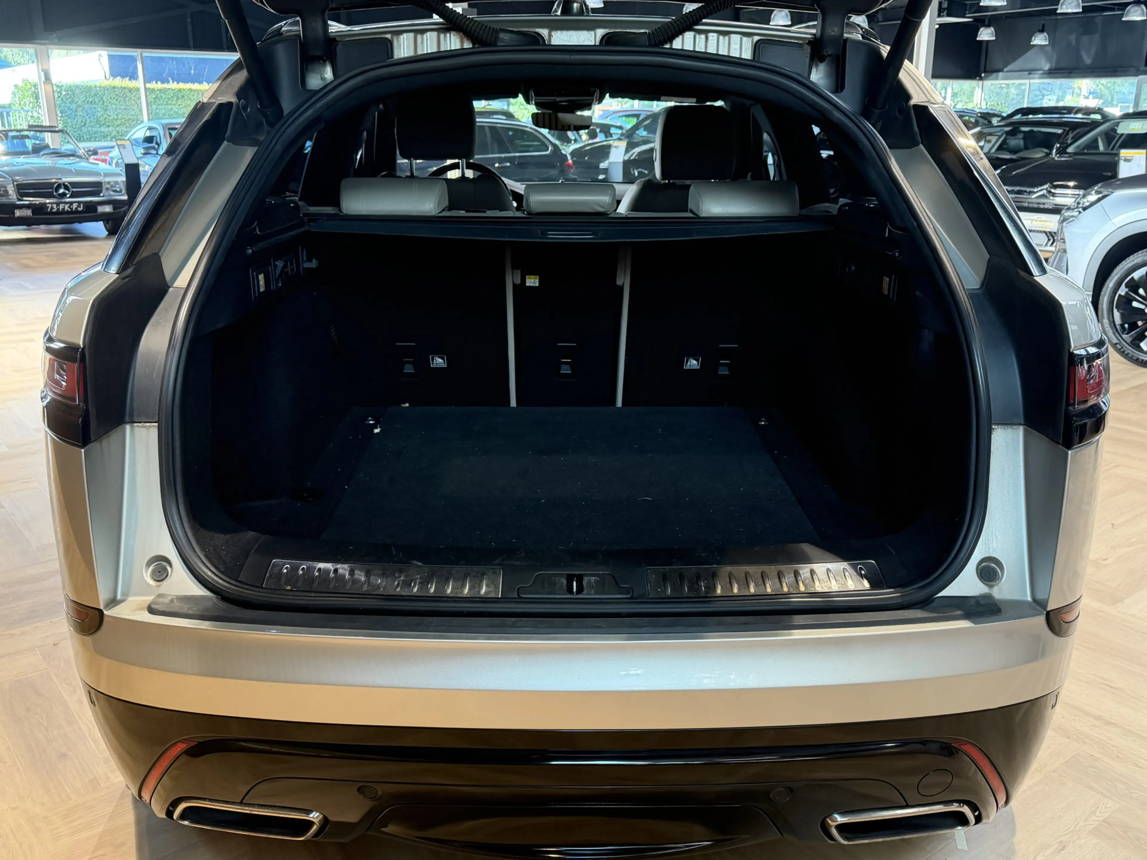 Land Rover Range Rover Velar 3.0 V6 SC AWD HSE — photo 17