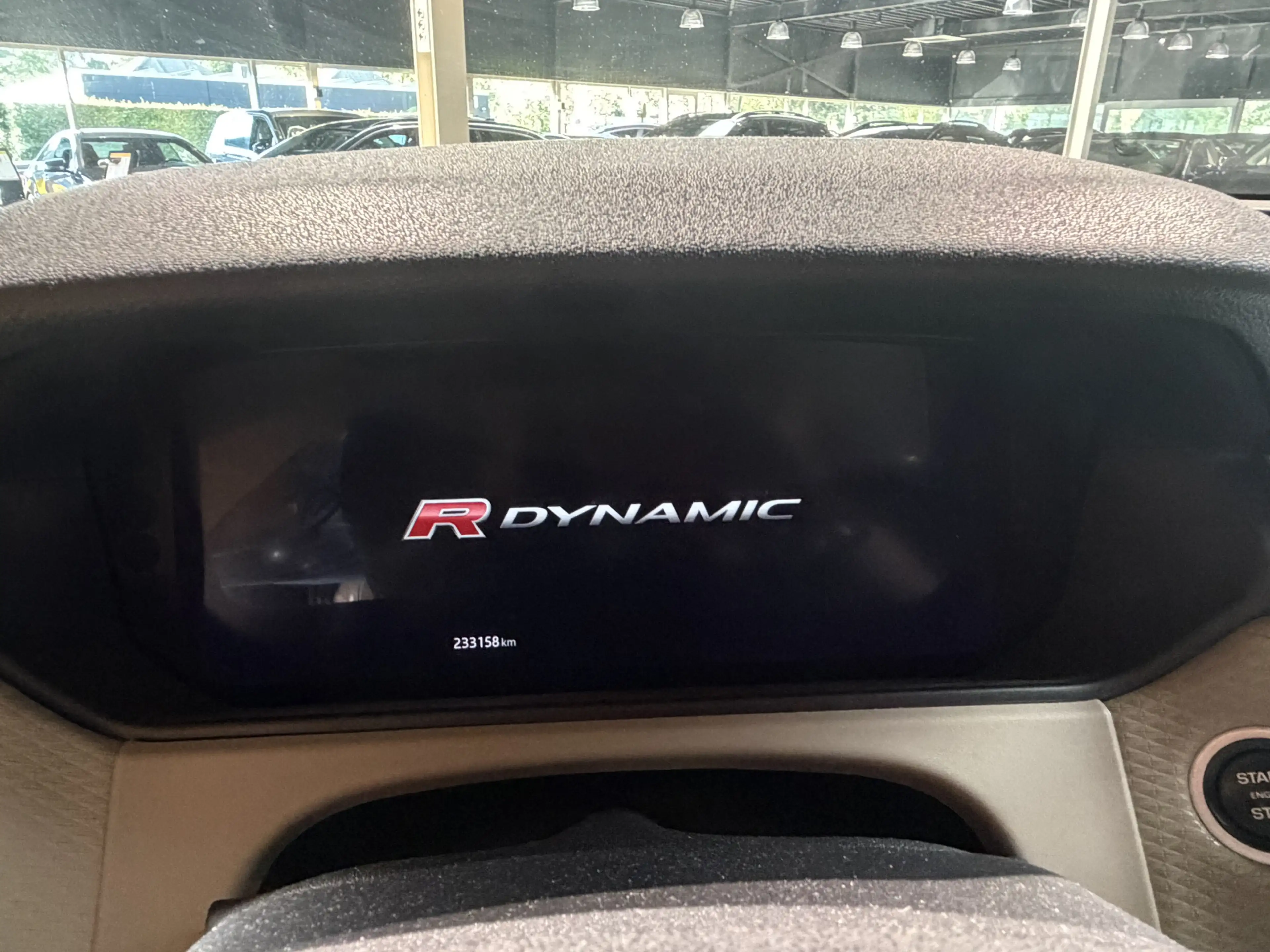 Land Rover Range Rover Velar 3.0 V6 SC AWD HSE — photo 22