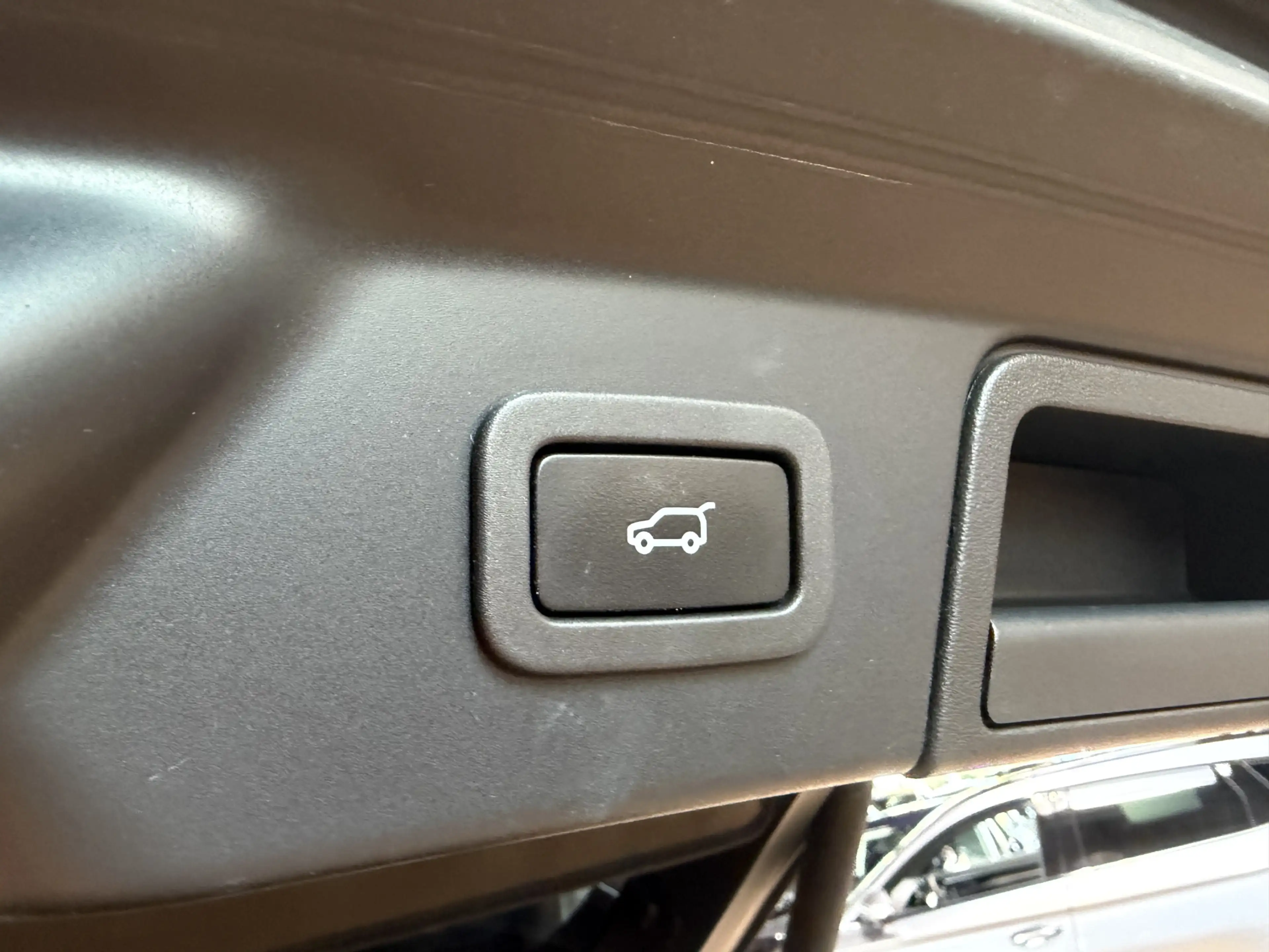 Land Rover Range Rover Velar 3.0 V6 SC AWD HSE — photo 20