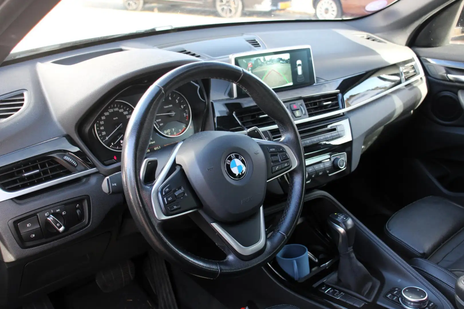 BMW X1 SDrive20i Centennial High Executive - PANORAMADAK, Blanc - 2