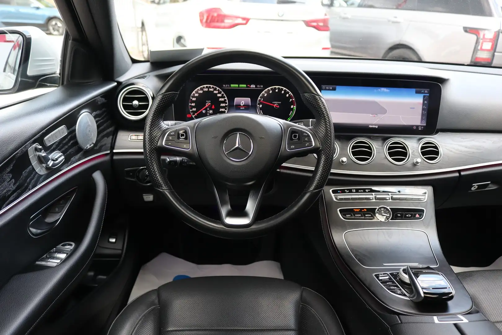Mercedes-Benz E 350 e Exclusive SOFT*LUFT*HUD*ACC*360°*WIDESCR Zilver - 2
