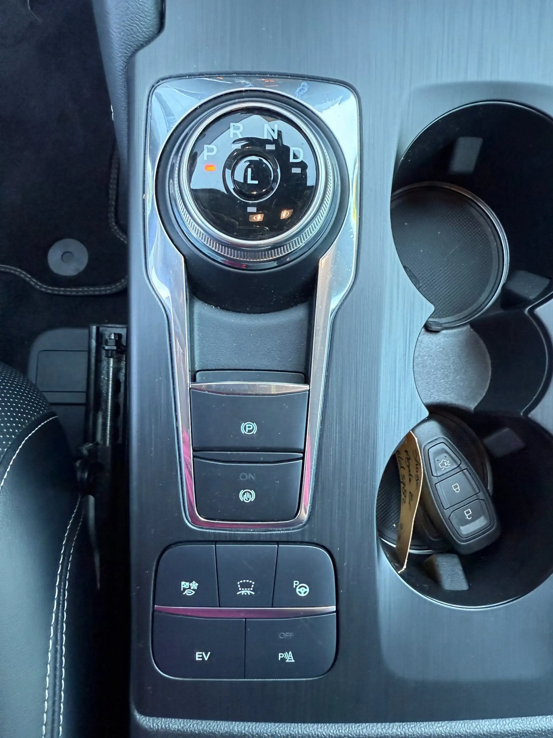 Ford Kuga 2.5 225pk PHEV Vignale Trekhaak, HUD, Camera's, Ad — photo 25