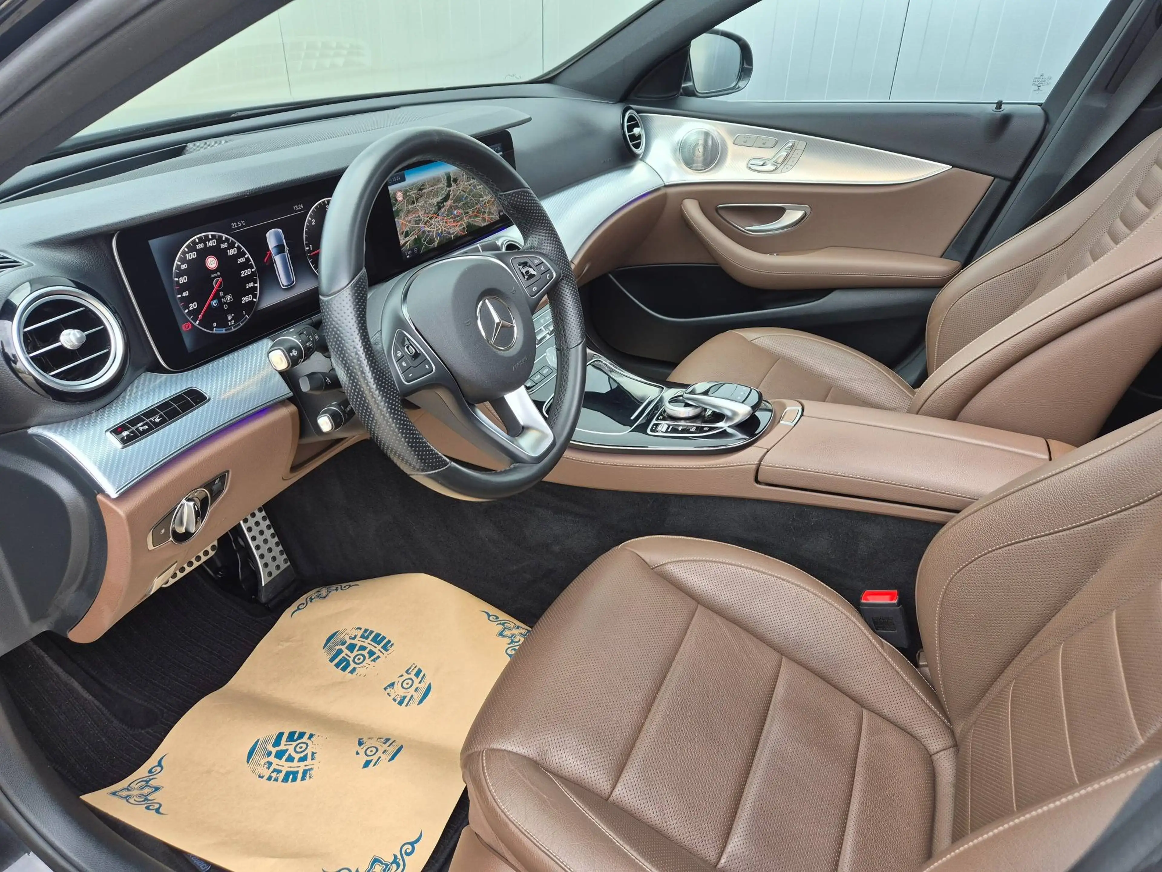 Mercedes-Benz E 220 E 220 d 4Matic All-Terrain — photo 9