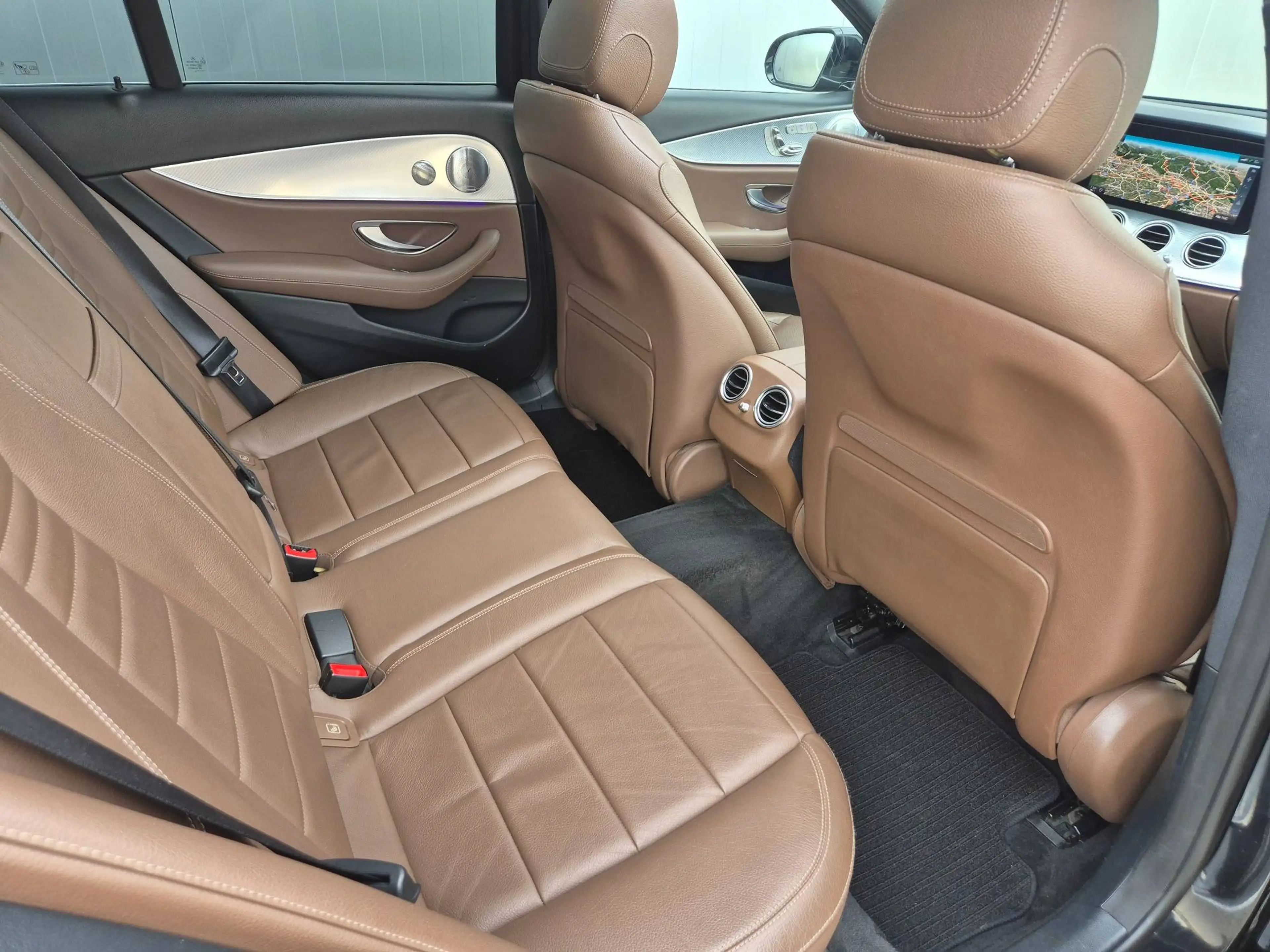 Mercedes-Benz E 220 E 220 d 4Matic All-Terrain — photo 12