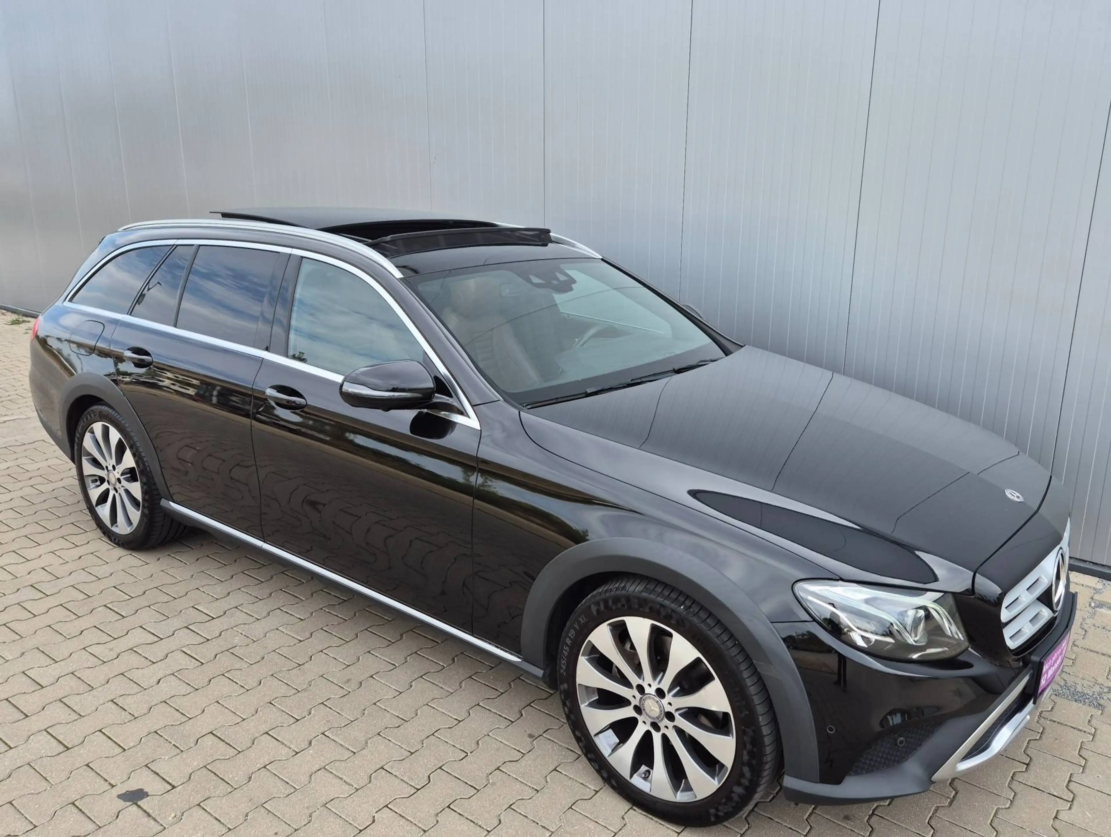 Mercedes-Benz E 220 E 220 d 4Matic All-Terrain — photo 8