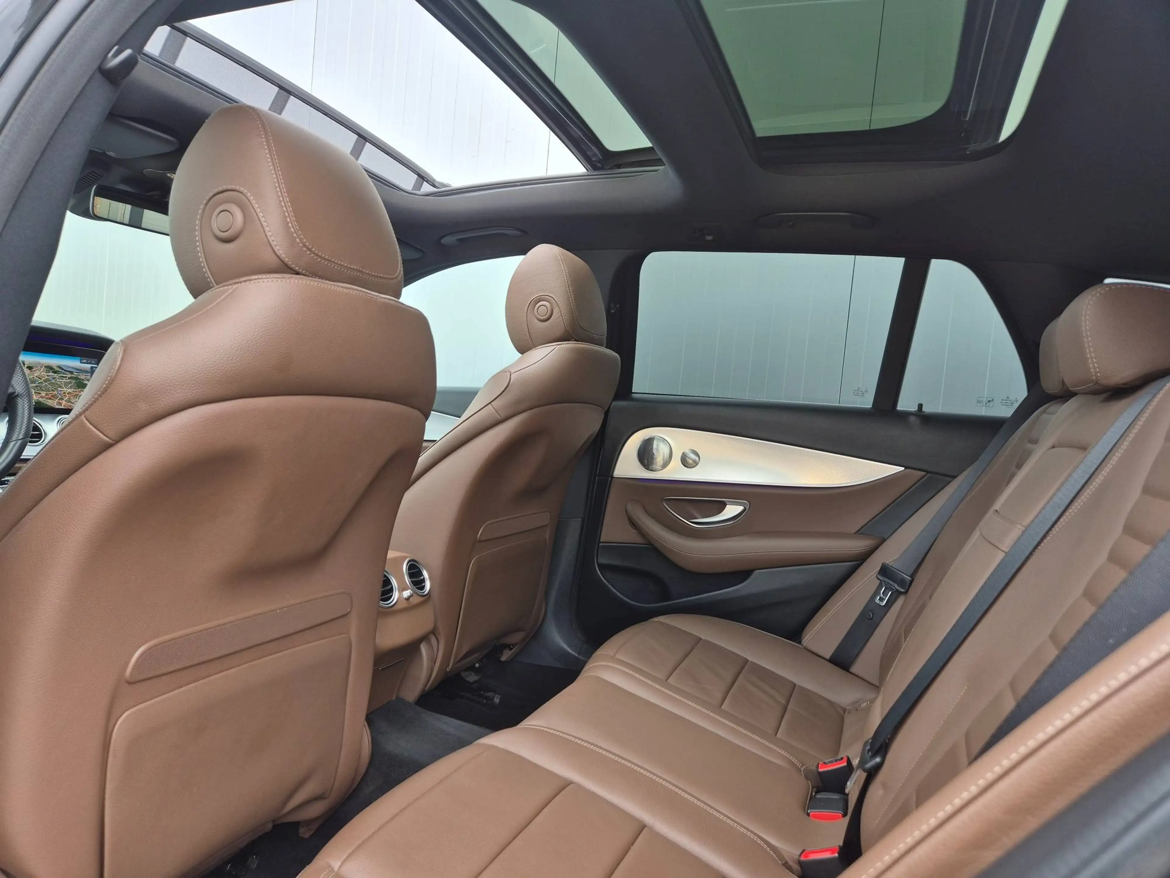 Mercedes-Benz E 220 E 220 d 4Matic All-Terrain — photo 11