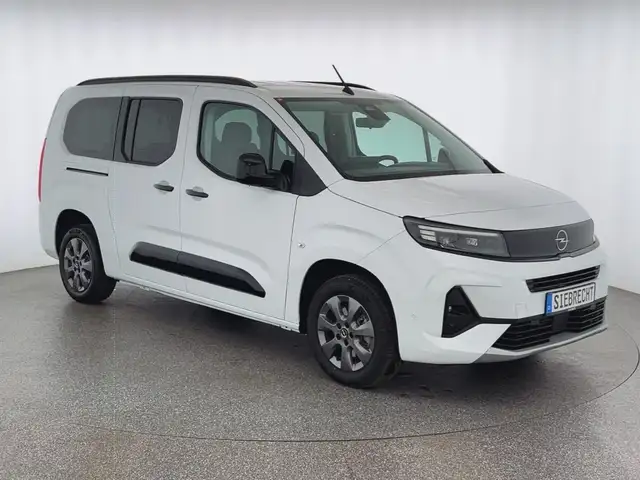 Opel Combo Life view 3