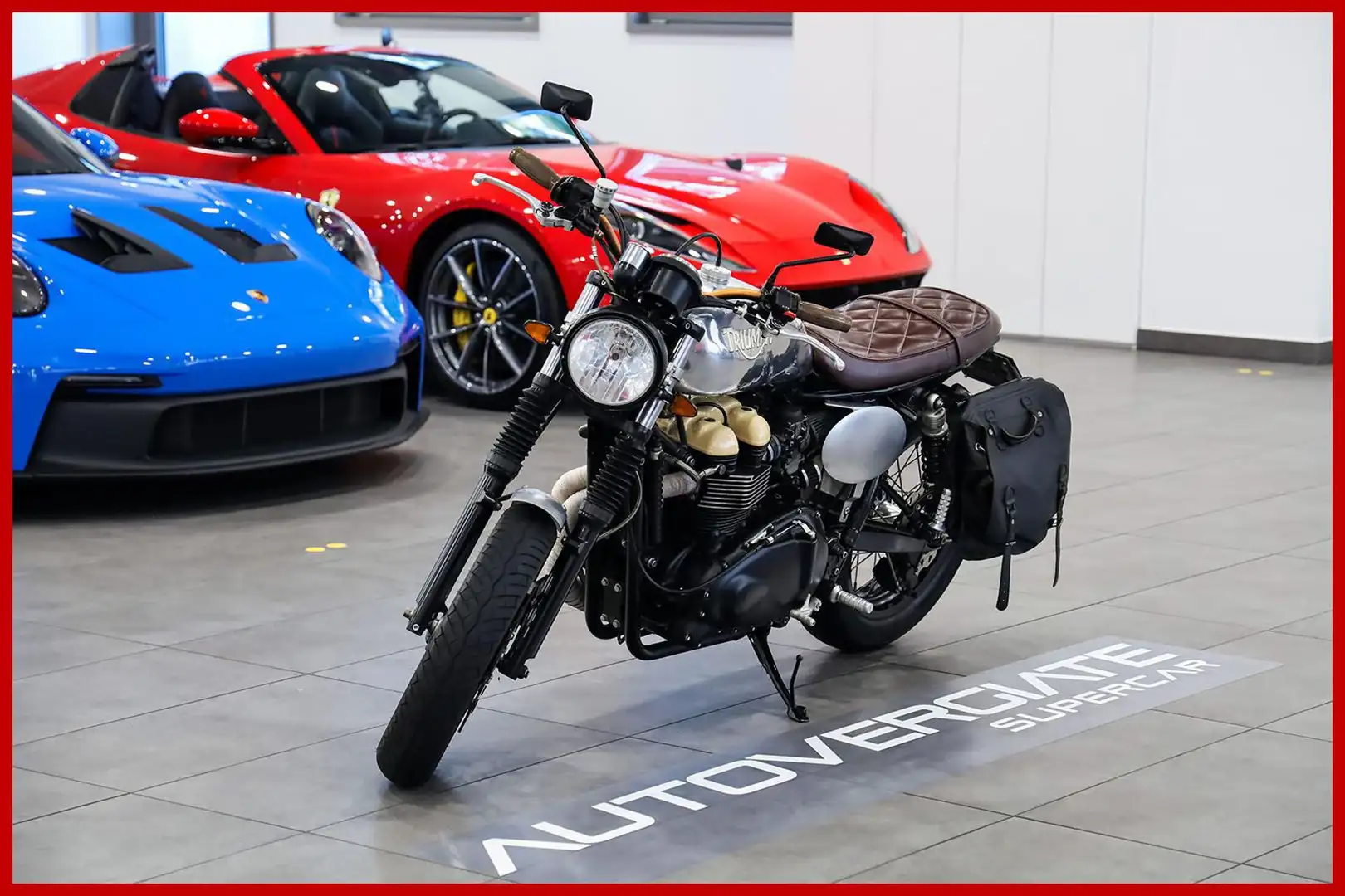 Triumph Bonneville SE Cafè Racer by TpR Italian Factory Černá - 1