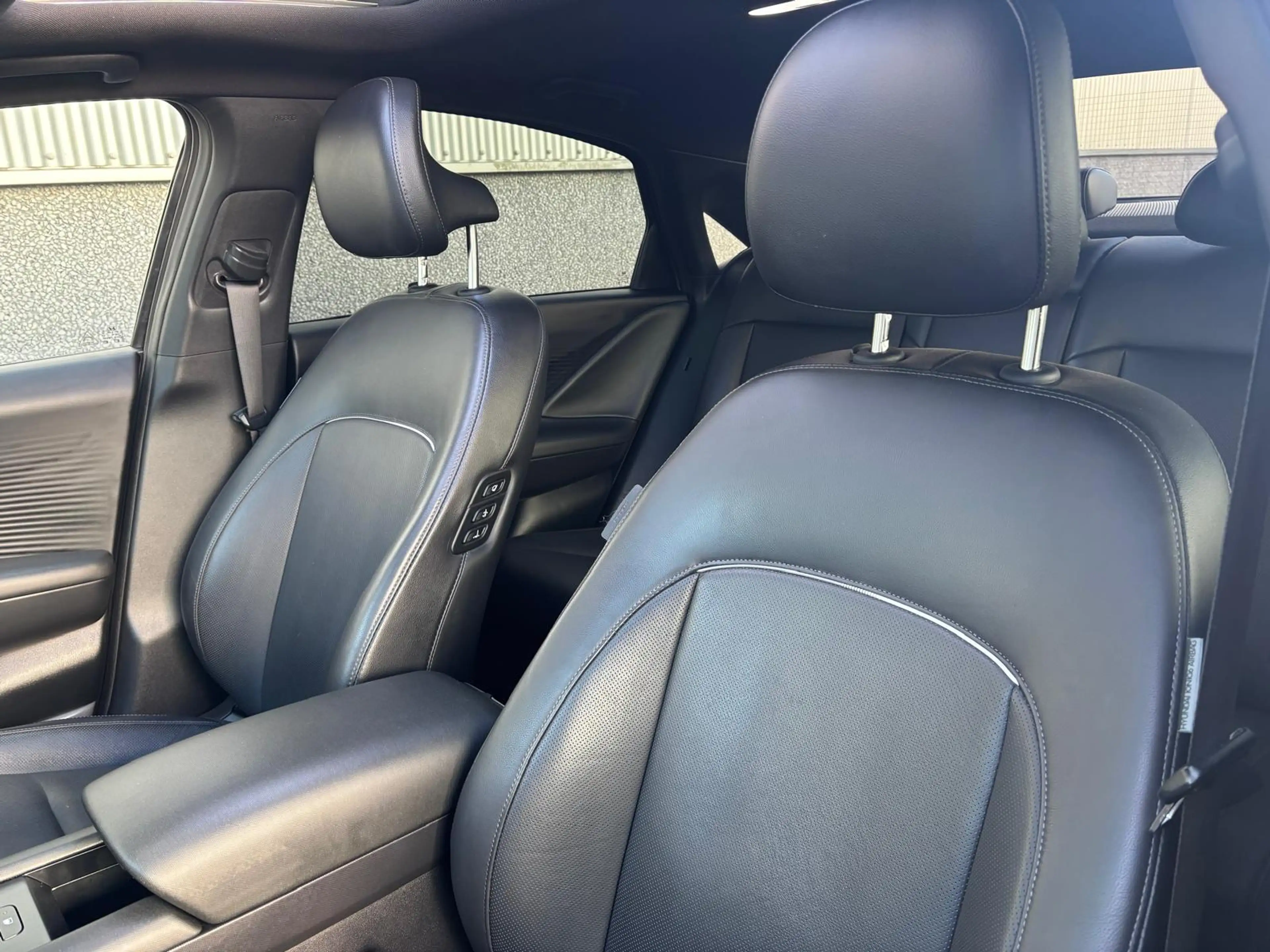Hyundai IONIQ 6 Lounge 77.4 kWh | 360° Camera | Schuif-/Kantel Dak — photo 14