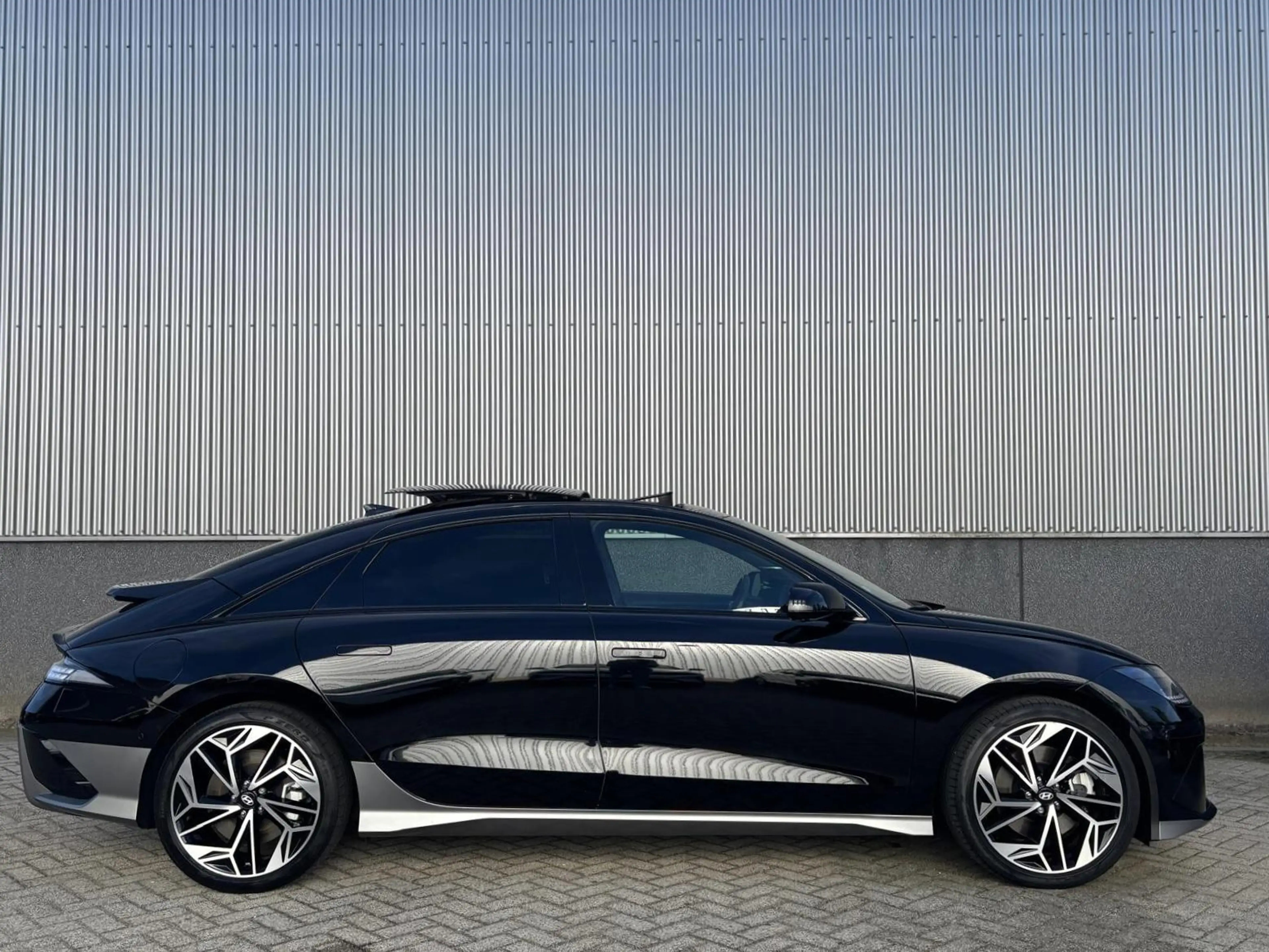 Hyundai IONIQ 6 Lounge 77.4 kWh | 360° Camera | Schuif-/Kantel Dak — photo 4