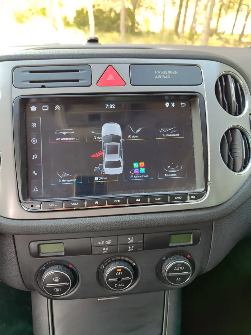 Volkswagen Tiguan Tiguan 2.0TDI Sport Tiptronic Sport Gris - 1