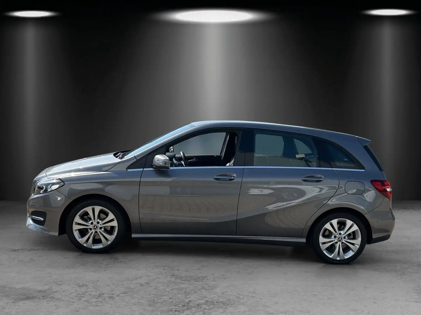 Mercedes-Benz B 220 4Matic Edition B Сірий - 2