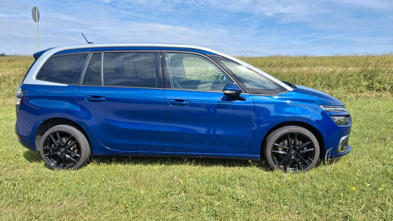 Citroen Grand C4 Picasso Grand C4 Spacetourer Shine — photo 3