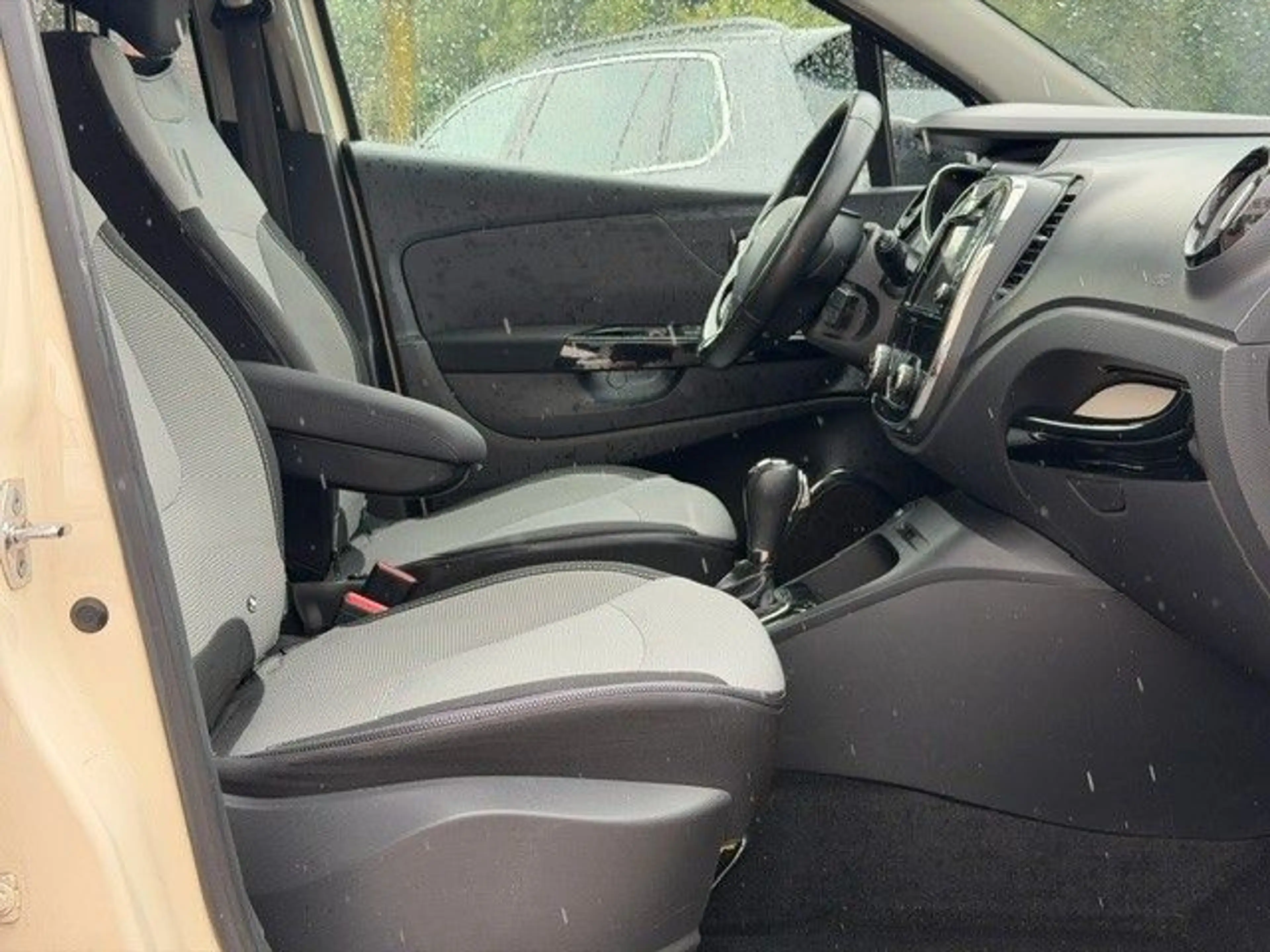 Renault Captur Luxe Automatik TÜV Neu Garantie — photo 11