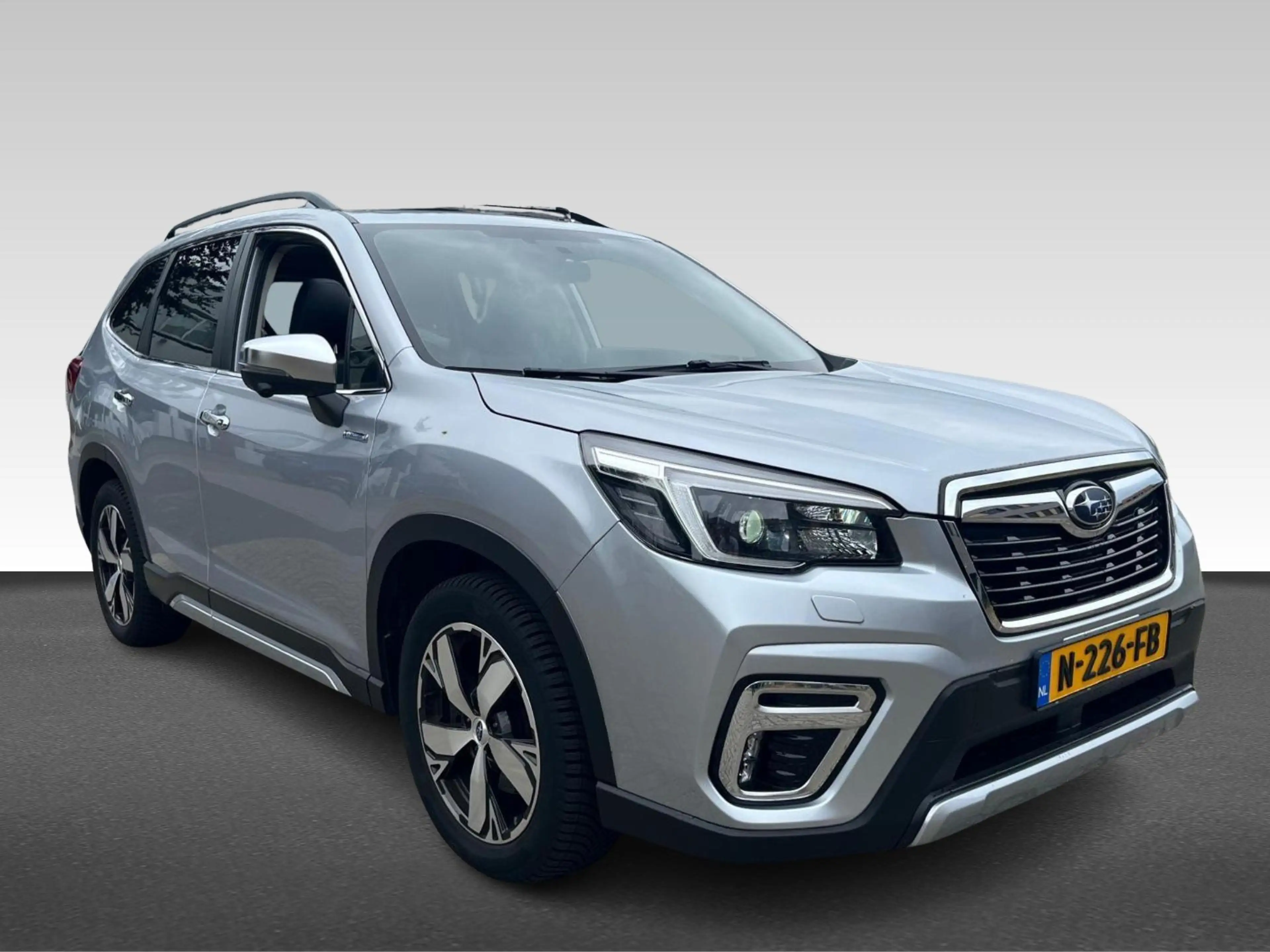 Subaru Forester 2.0i e-BOXER Premium| Dealeronderhouden | — photo 2