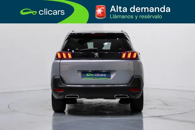Peugeot 5008 view 4