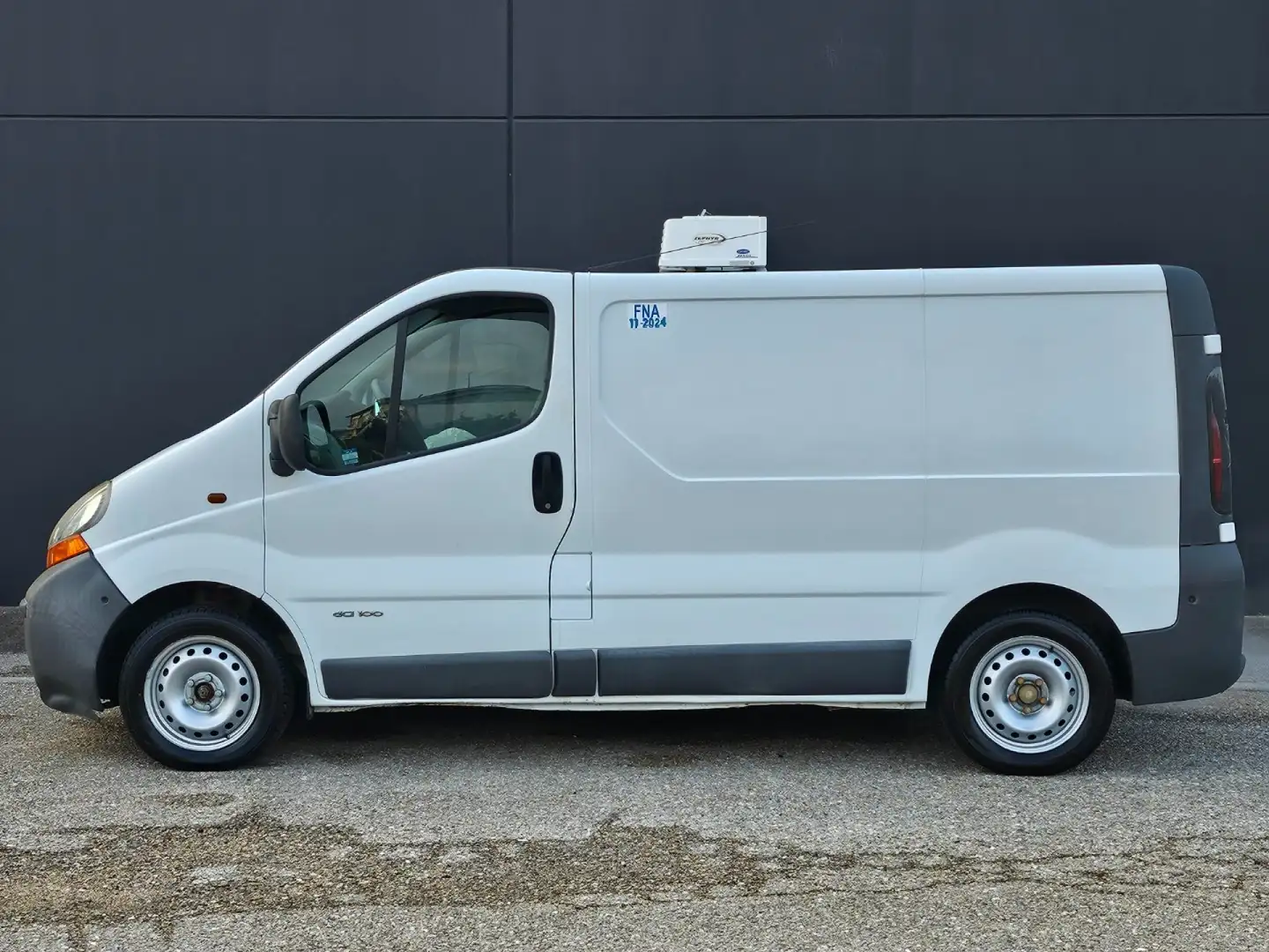 Renault Trafic T27 1.9 dCi 100 ATP Frigo Blanc - 2