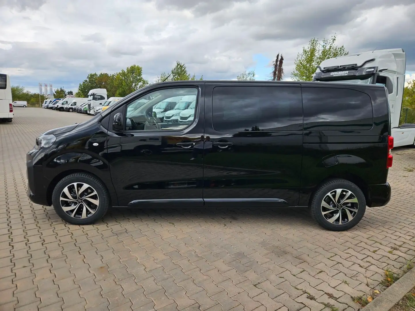 Fiat Ulysse 180HDi L2 Top Automatik Panoramdach Schwarz - 2