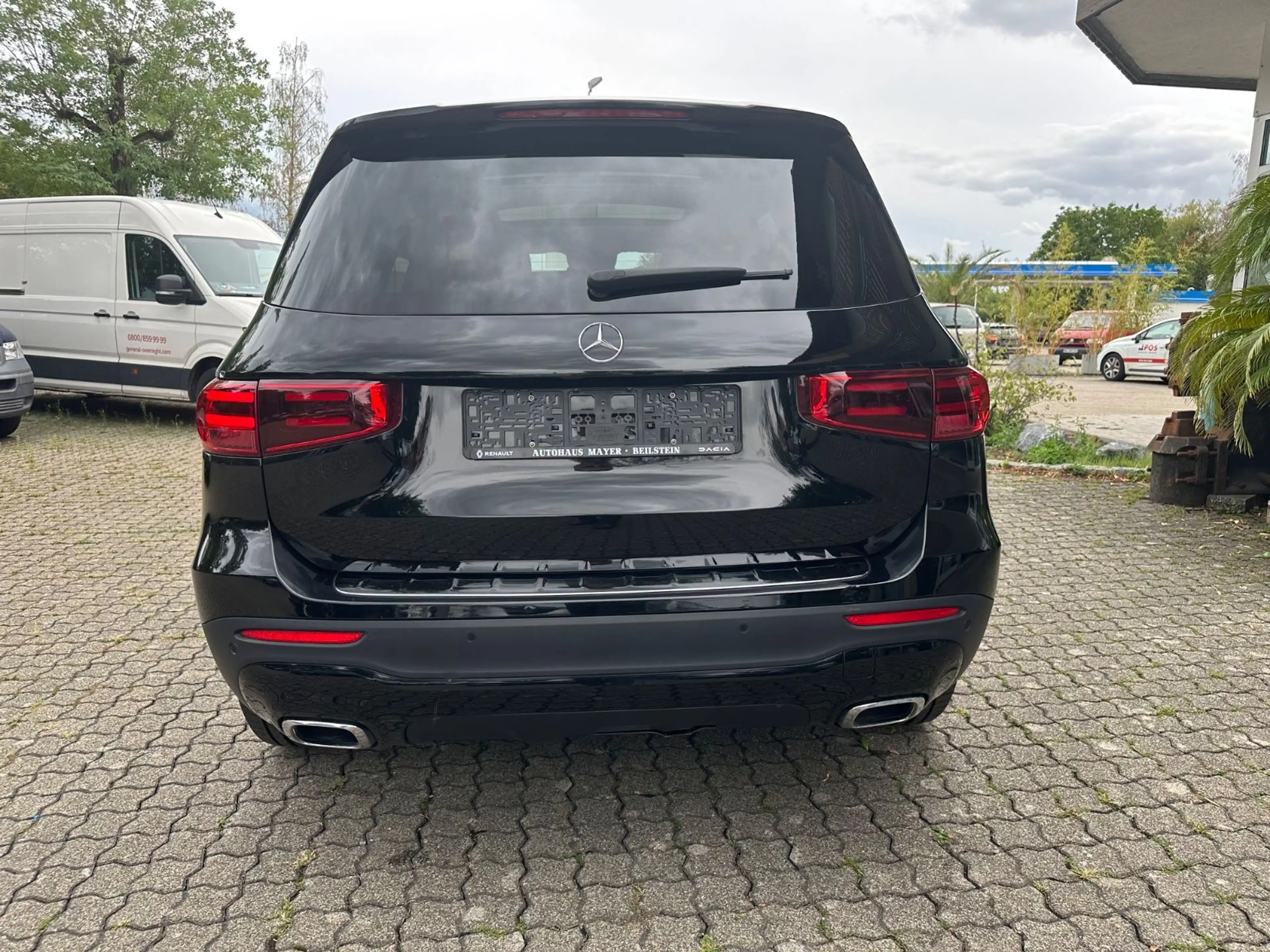 Mercedes-Benz GLB 200 d*NAVI*LED*PANO*AHK*DISTR*EU6dT* — photo 5