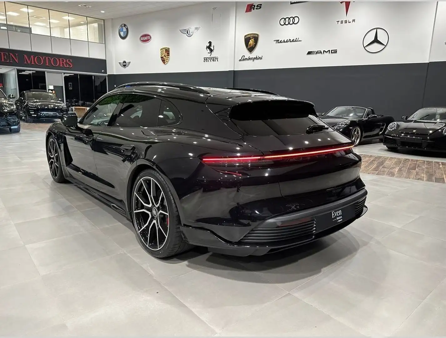 Porsche Taycan SPORT TURISMO 4S 571 AVEC BATTERIE PERFORMANCE PLU Zwart - 2