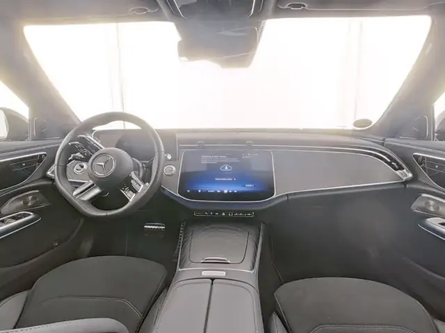Mercedes-Benz E-Class view 5