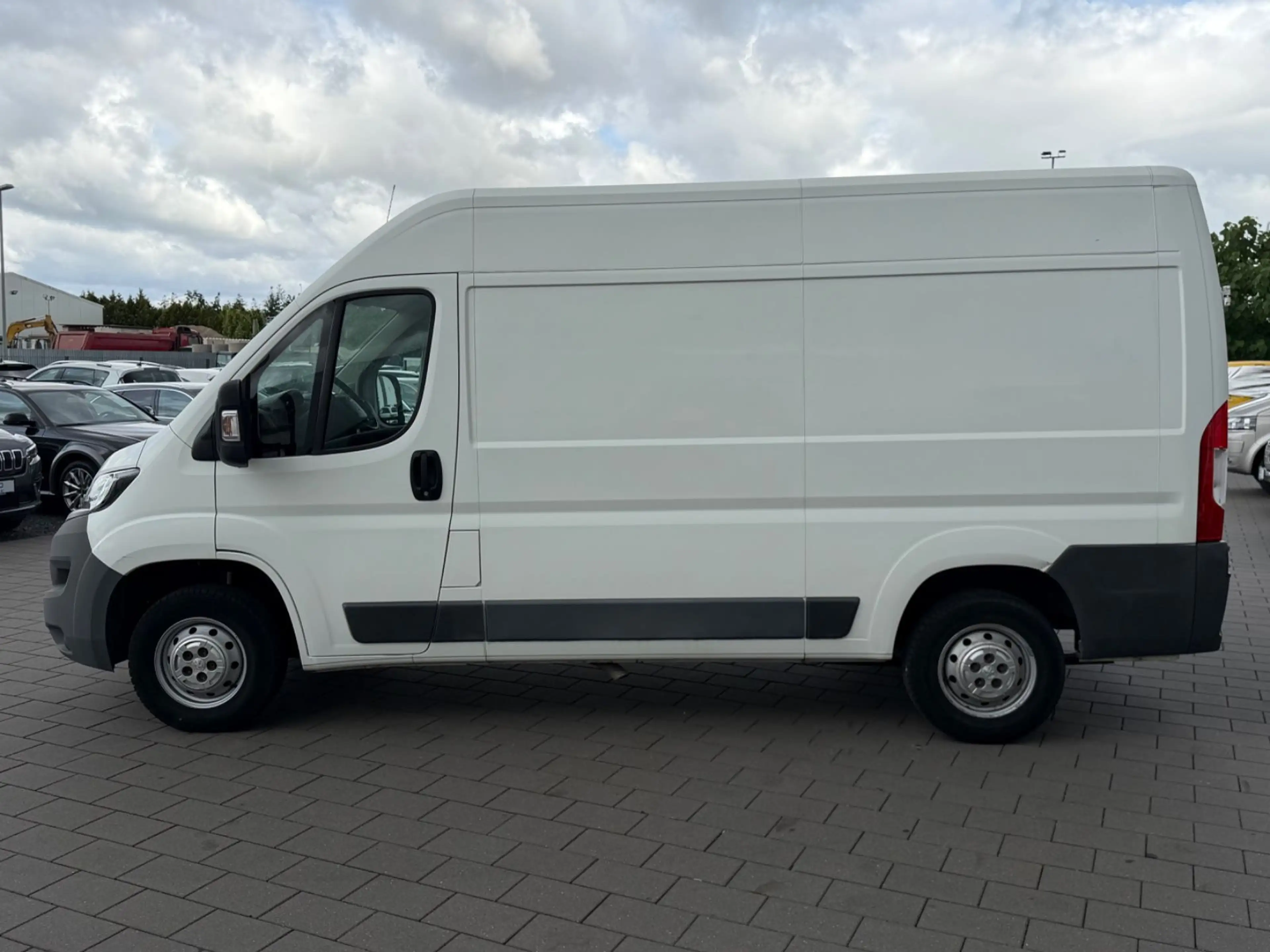 Peugeot Boxer Kasten L2H2 HDi 130*KLIMA*PDC*1.HAND* — photo 5