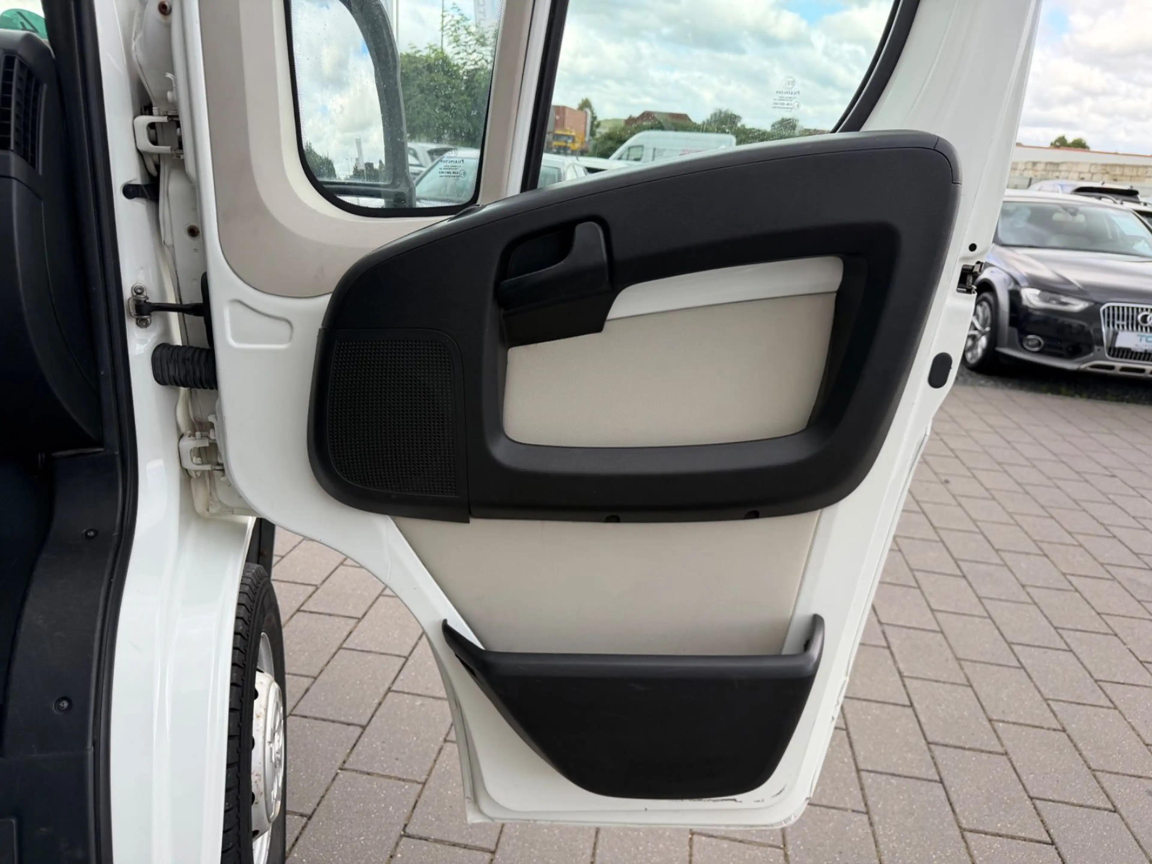 Peugeot Boxer Kasten L2H2 HDi 130*KLIMA*PDC*1.HAND* — photo 11