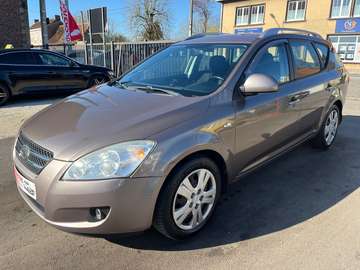 1.6 Turbo CRDi CARNET *** CLIM AUTO/CAPTEURS ***