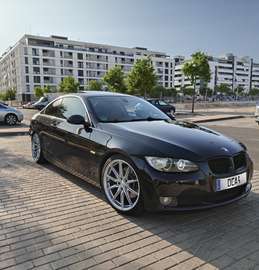 325i Coupé Aut.