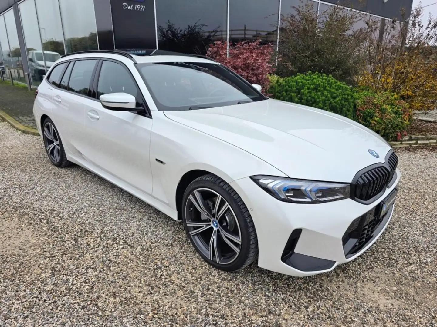 BMW 330 e Touring Msport Bianco - 2