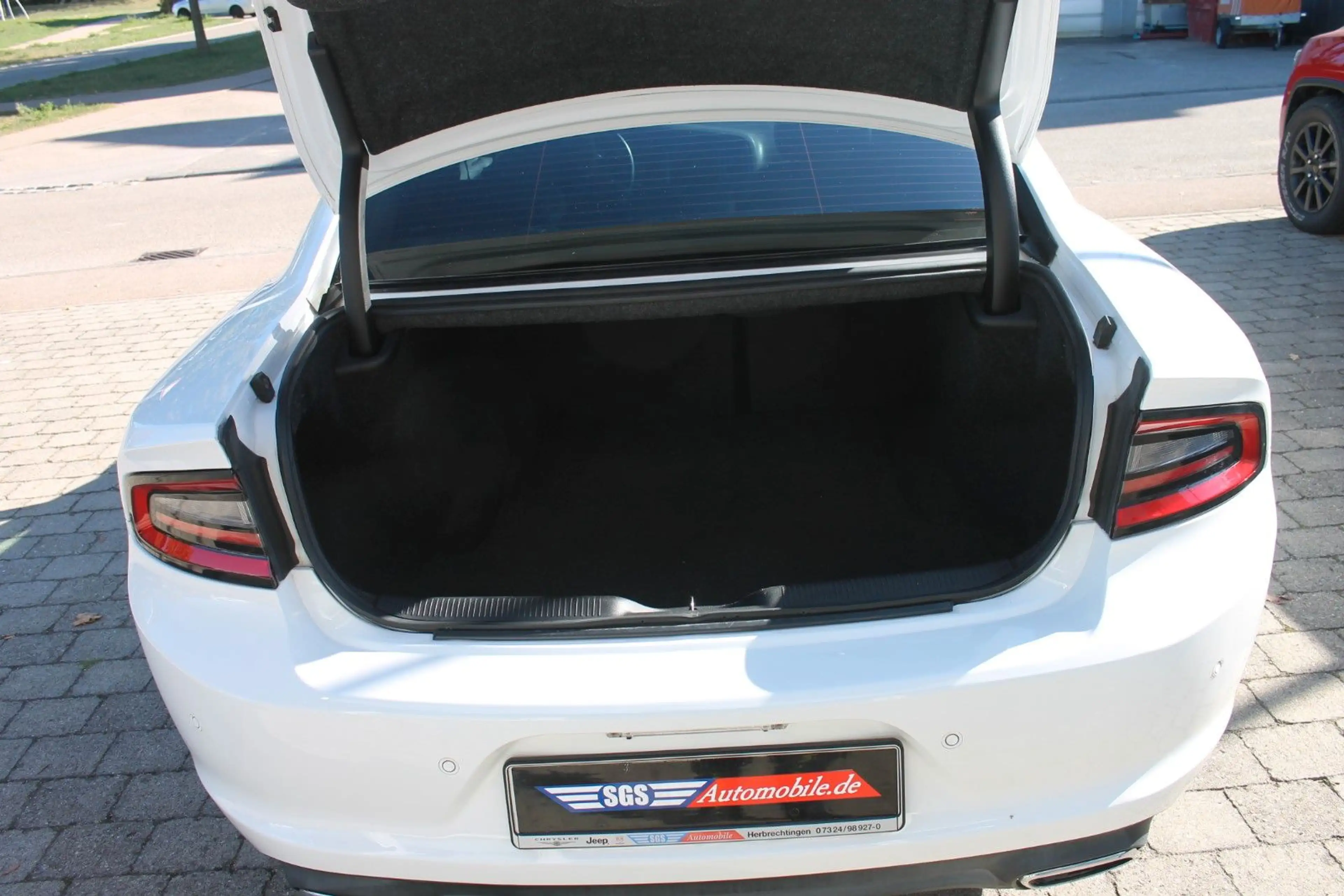 Dodge Charger 3,6l — photo 7