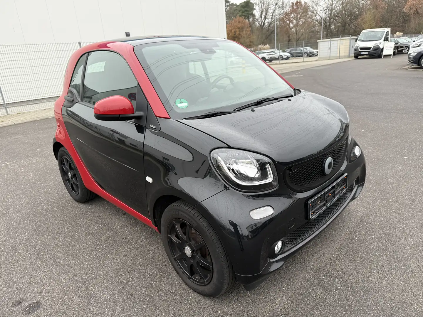 smart forTwo Basis 52 kW (453.342) Tüv 09/2027 Rood - 2
