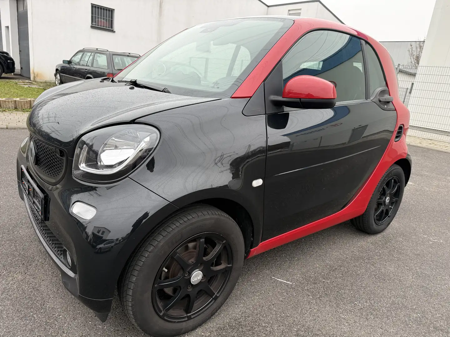 smart forTwo Basis 52 kW (453.342) Tüv 09/2027 Rood - 1